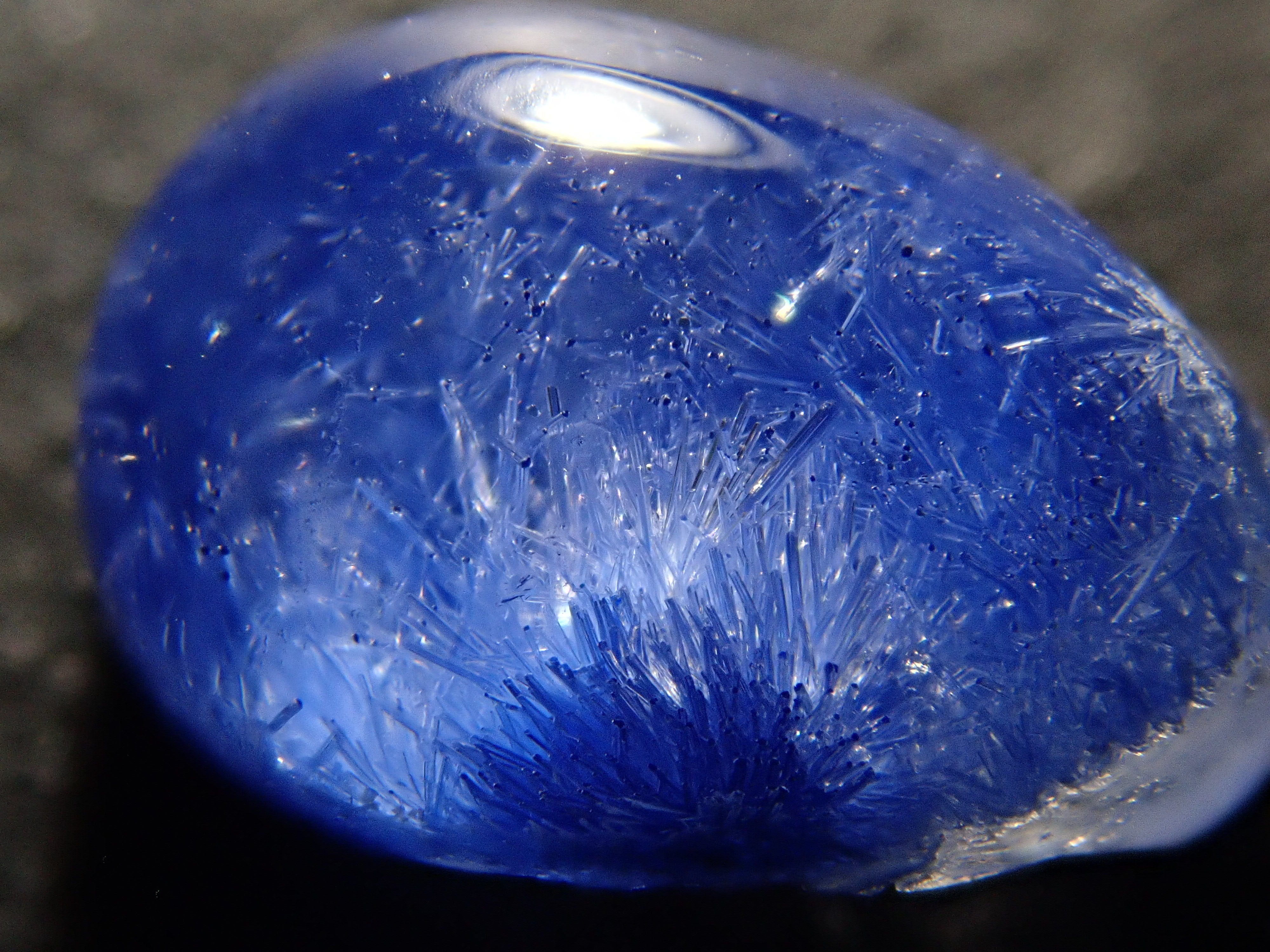 【12/17 22時販売】ブラジル産デュモルチェライトインクォーツ 1.924ctルース