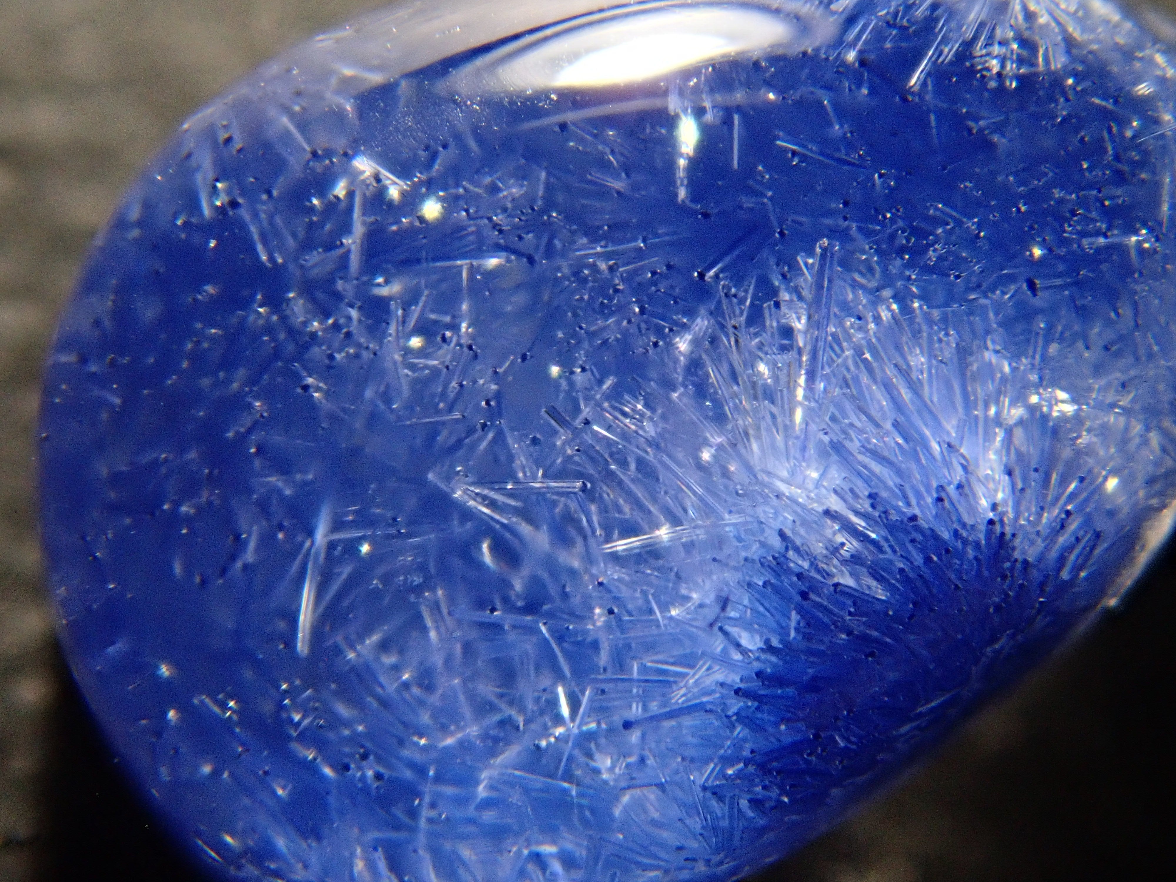 【12/17 22時販売】ブラジル産デュモルチェライトインクォーツ 1.924ctルース