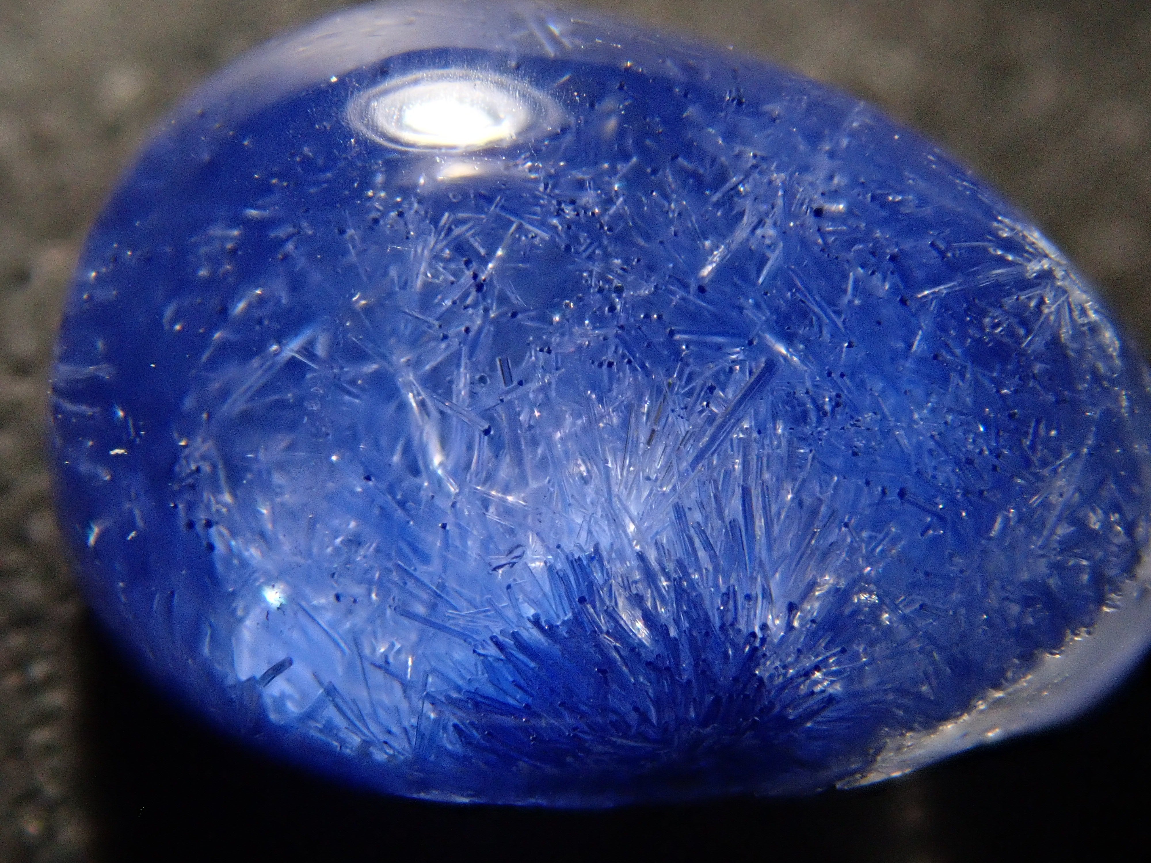 【12/17 22時販売】ブラジル産デュモルチェライトインクォーツ 1.924ctルース