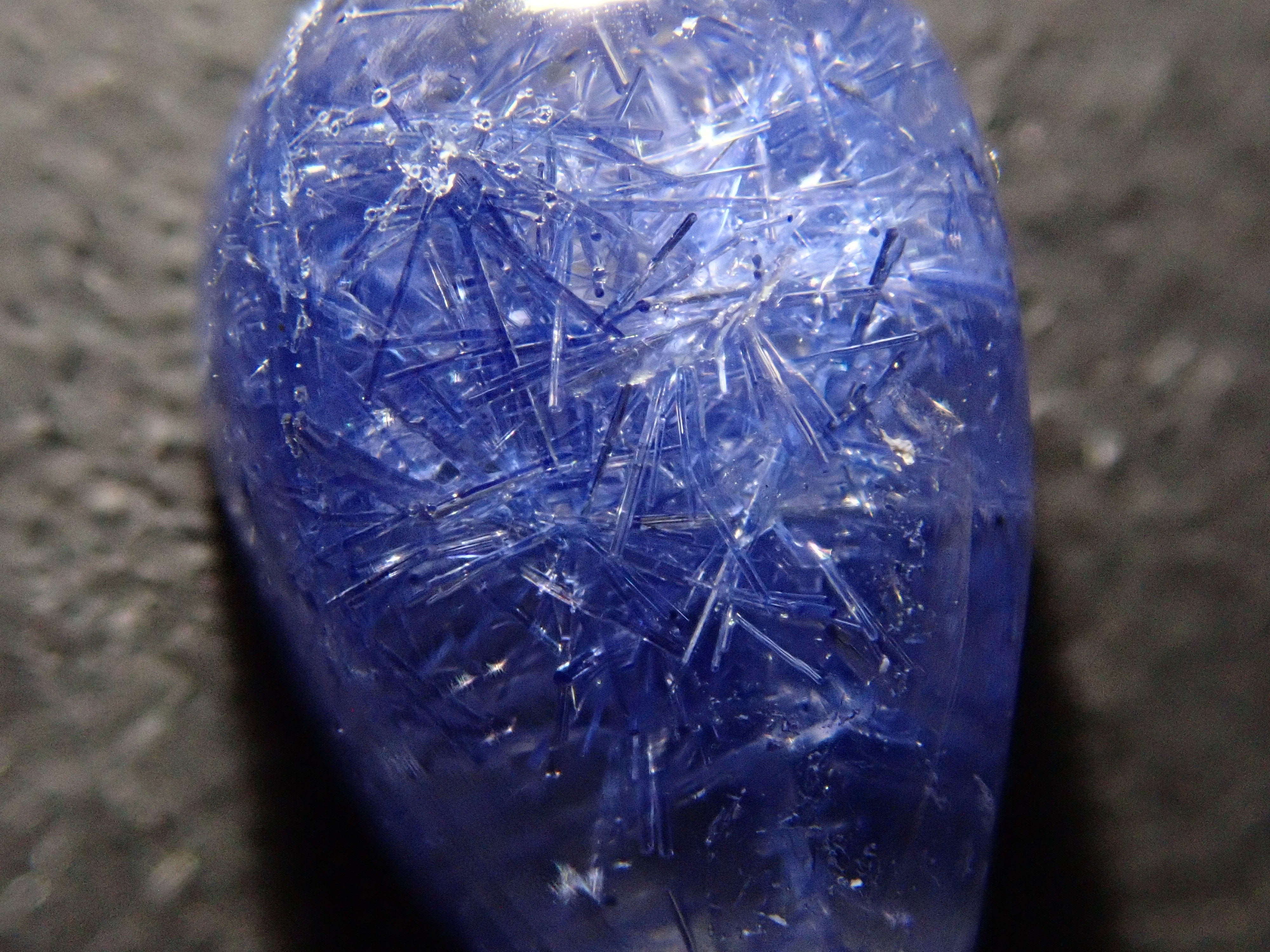 【12/17 22時販売】ブラジル産デュモルチェライトインクォーツ 2.012ctルース