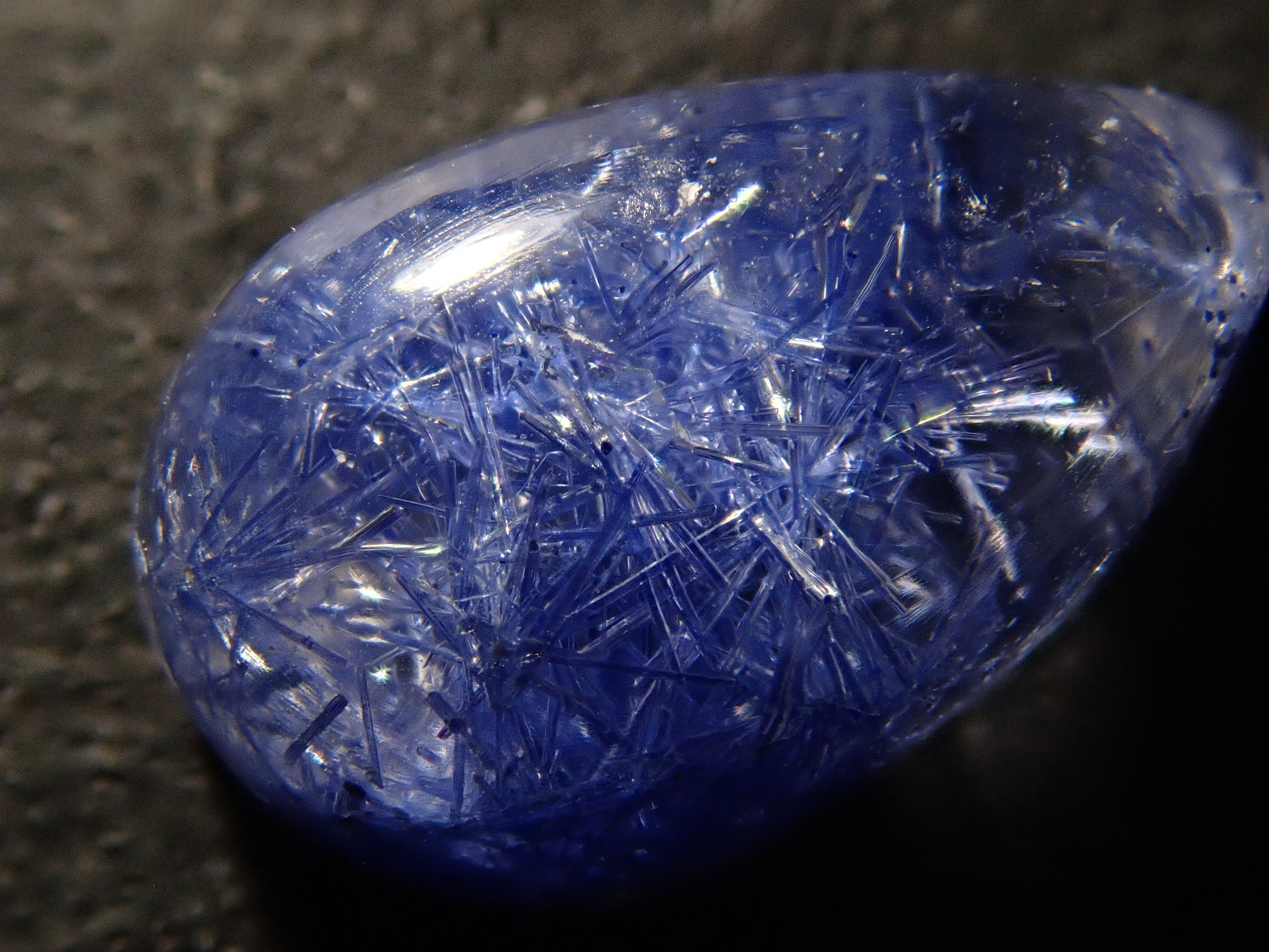 【12/17 22時販売】ブラジル産デュモルチェライトインクォーツ 2.012ctルース