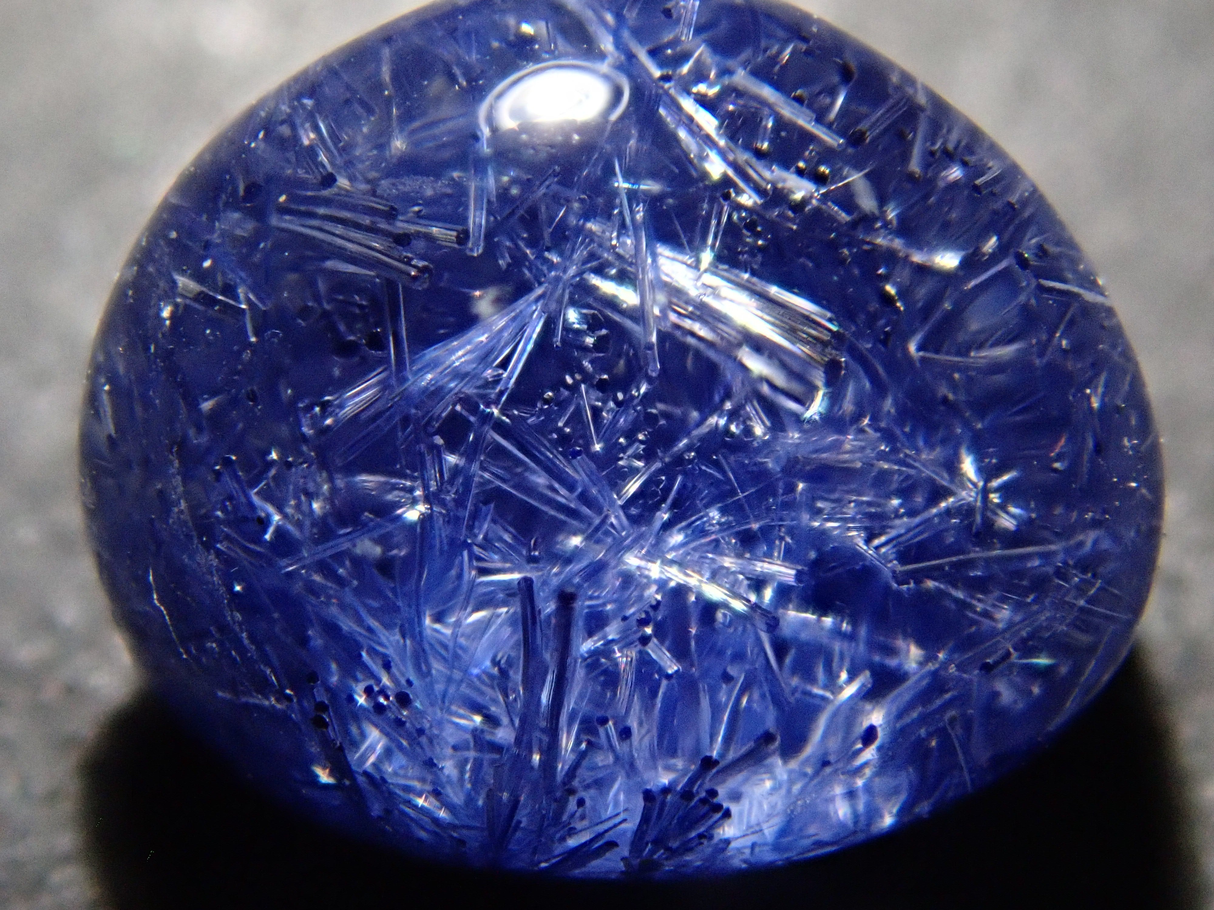 [12561680] Brazilian Dumortierite in Quartz 1.995ct Loose Stone