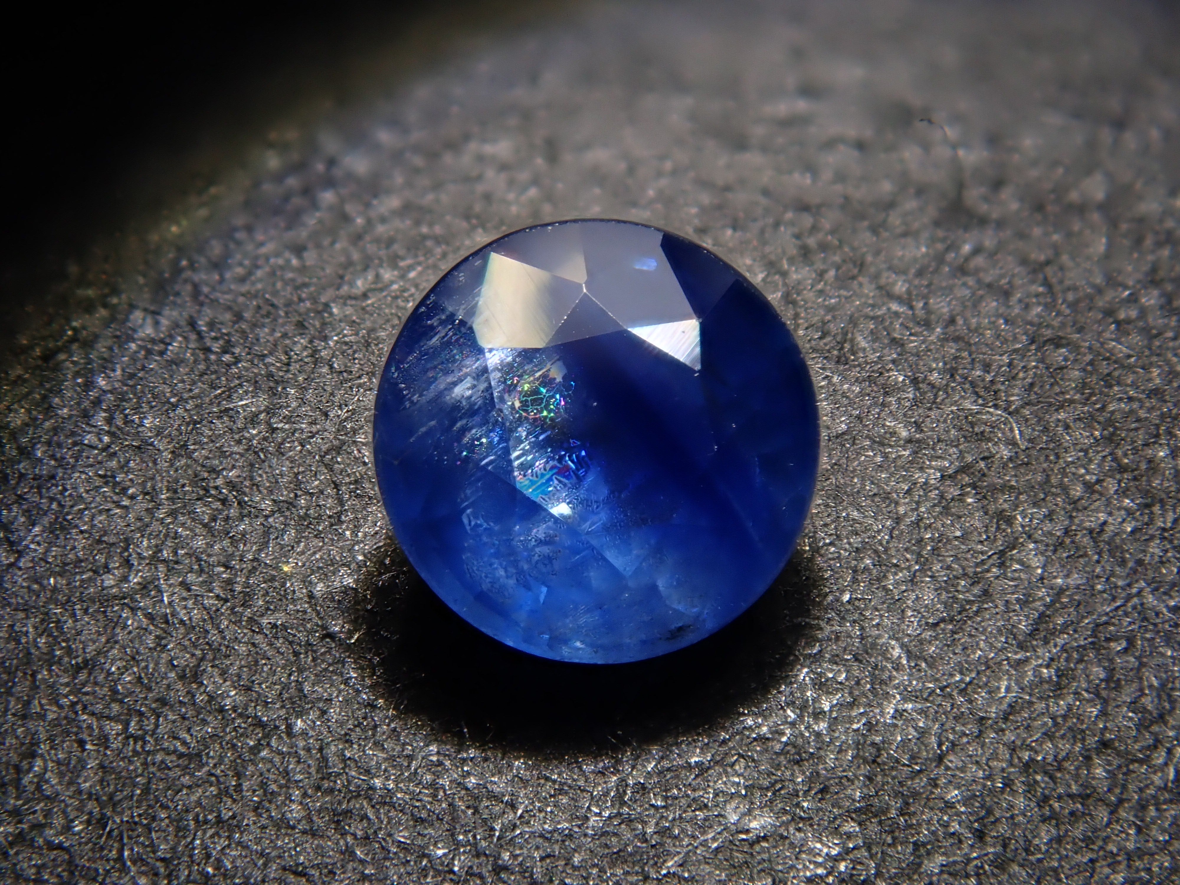 【12/19 22時販売】マダガスカル産バイカラーサファイア 3.6mm/0.232ctルース