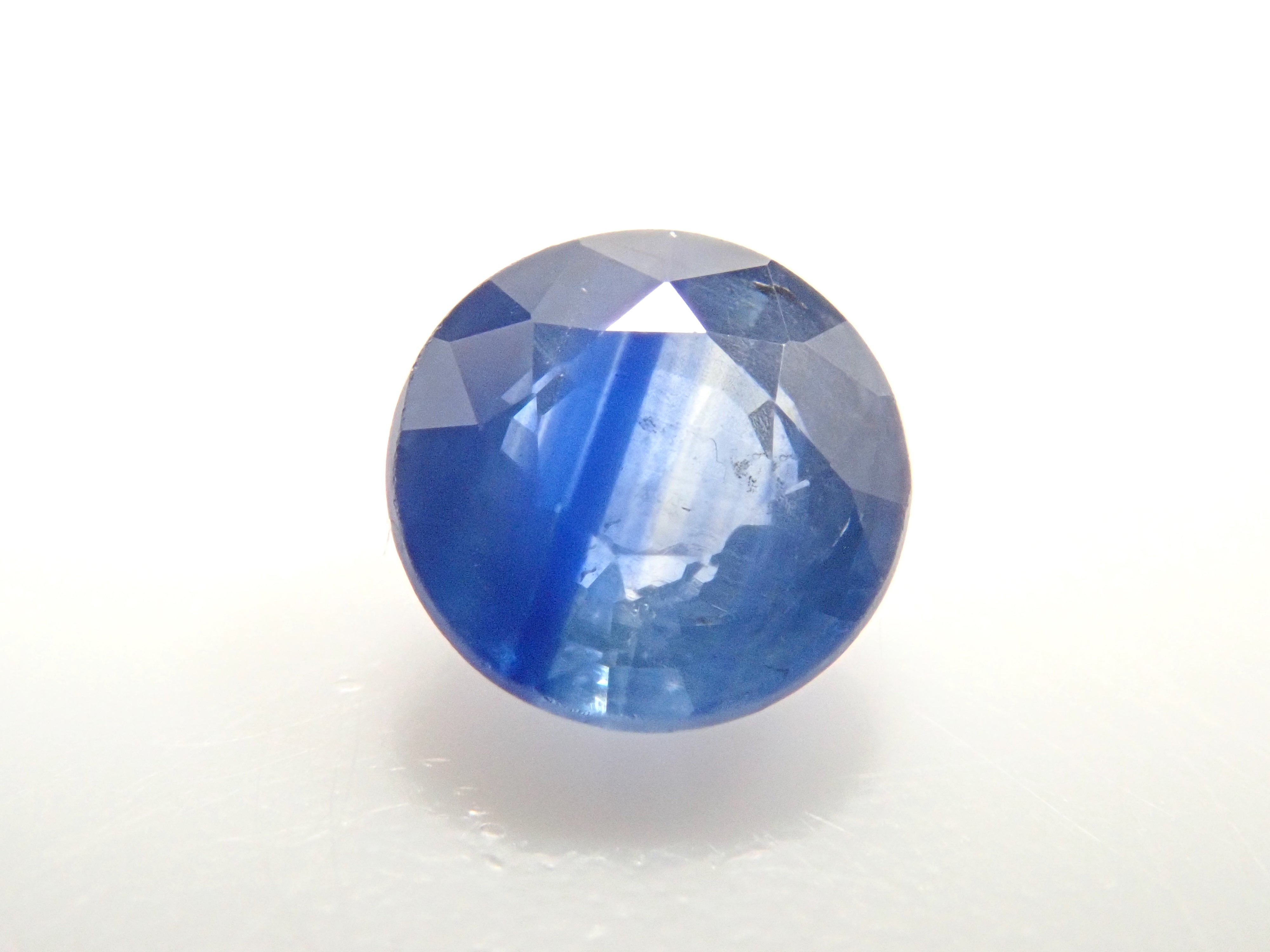 【12/19 22時販売】マダガスカル産バイカラーサファイア 3.6mm/0.232ctルース