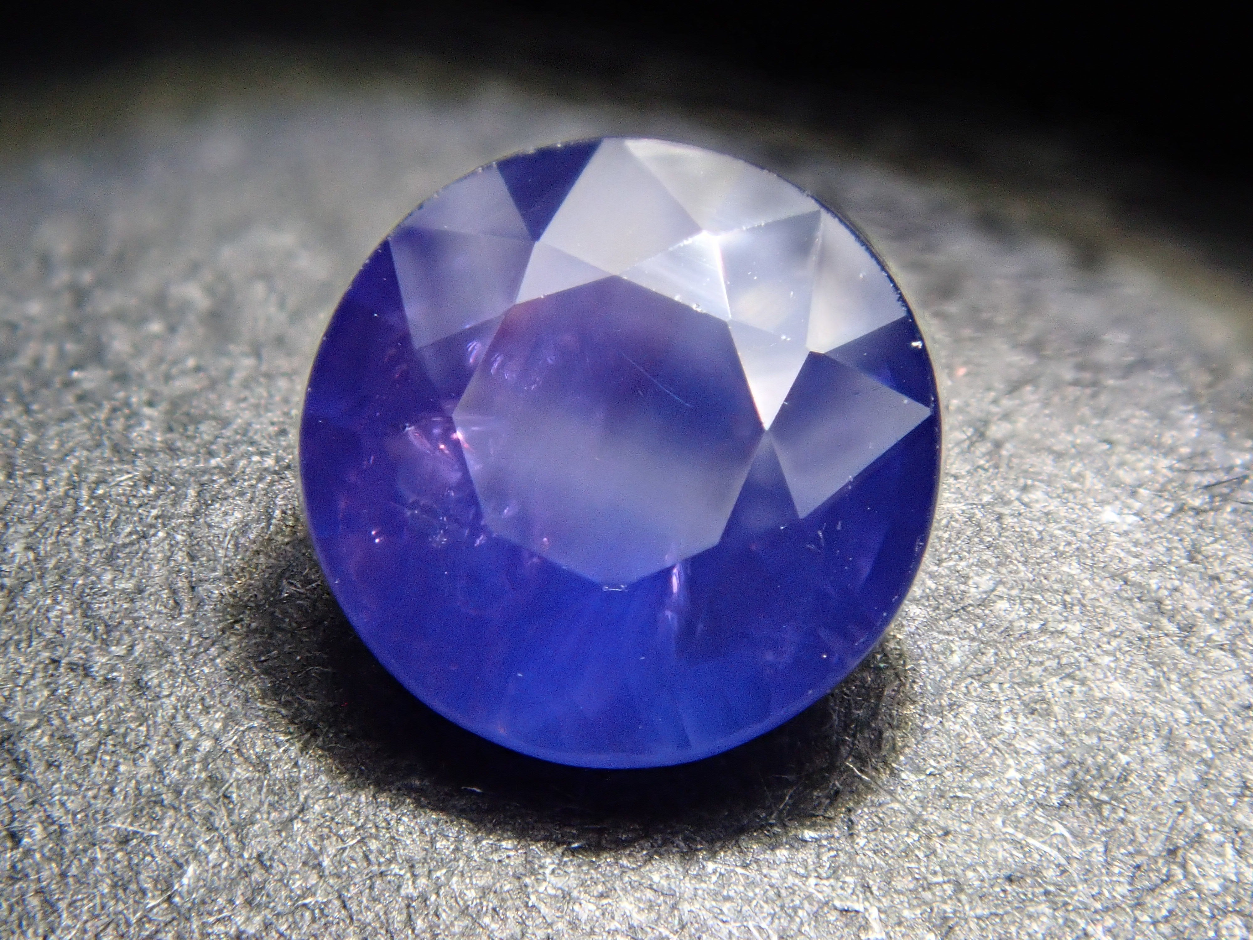 【1/19 22時販売】マダガスカル産サファイア 4.6mm/0.472ctルース