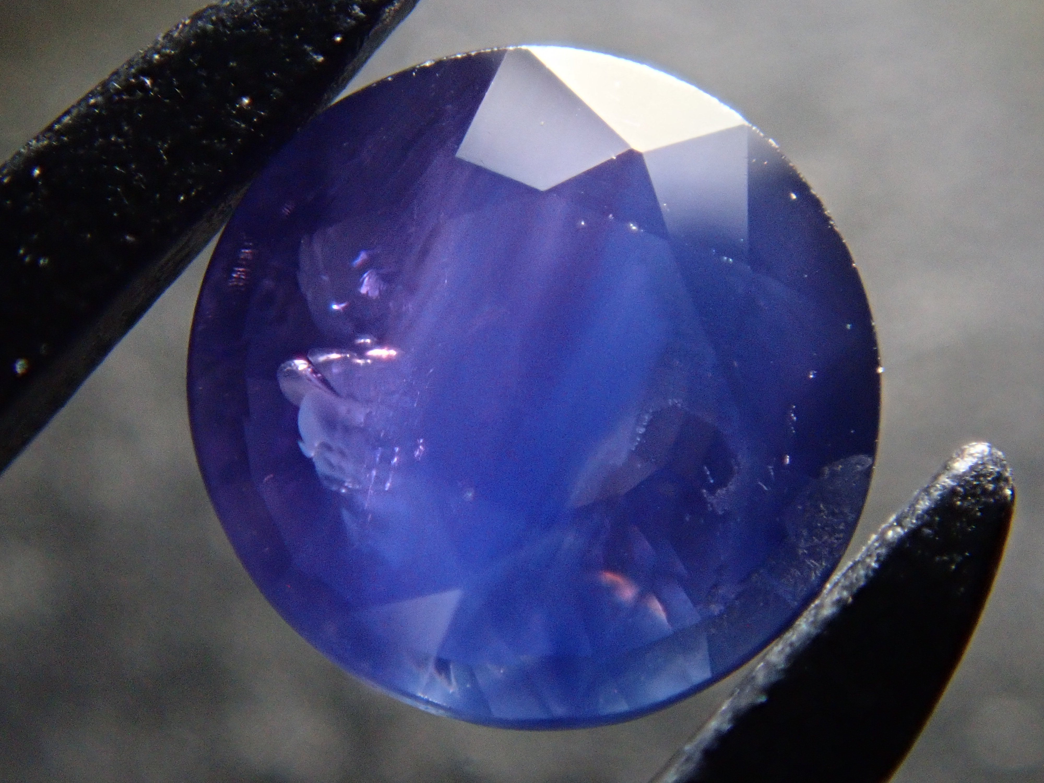 【1/19 22時販売】マダガスカル産サファイア 4.6mm/0.472ctルース