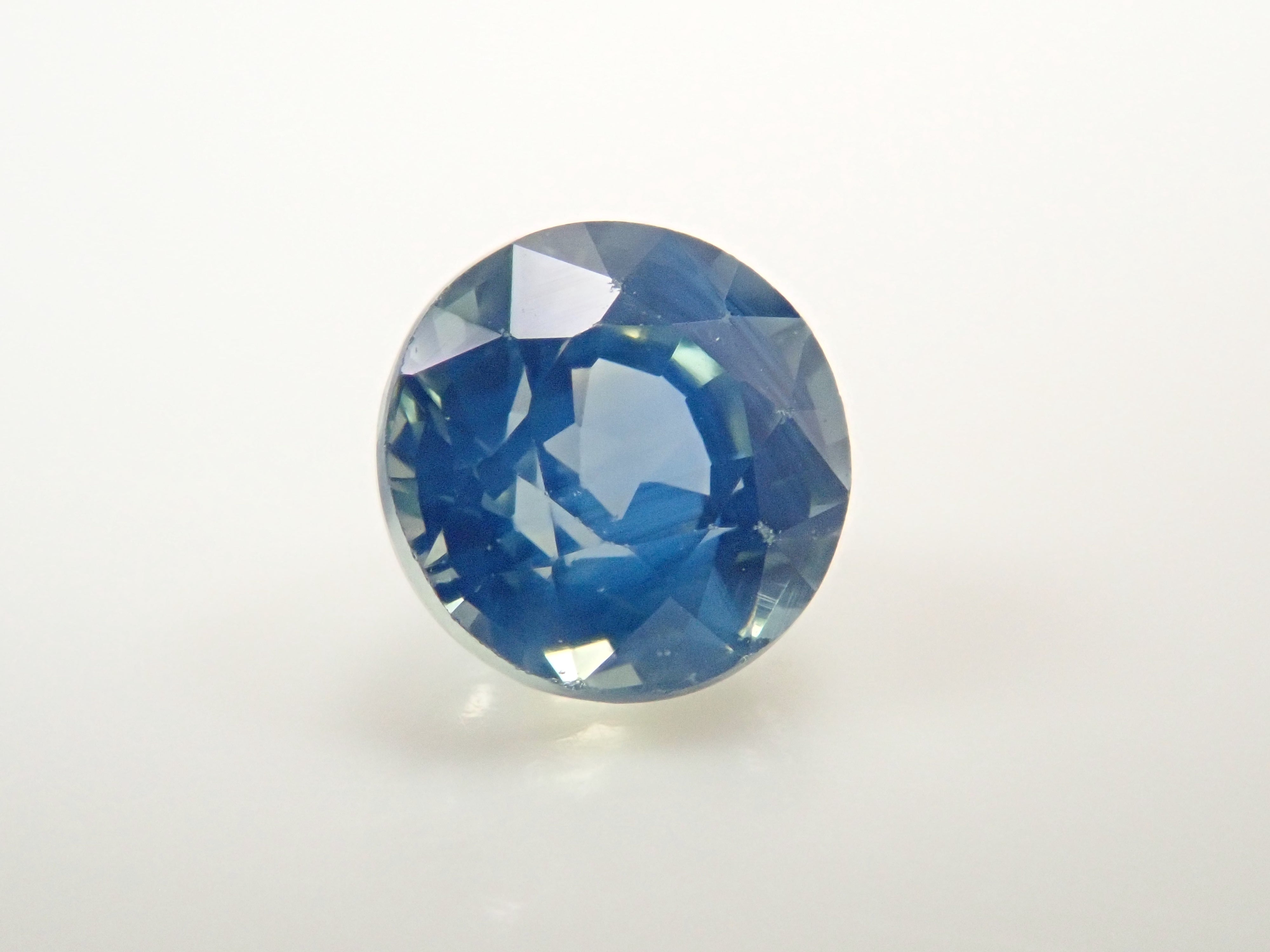 【12/19 22時販売】マダガスカル産バイカラーサファイア 4.5mm/0.637ctルース