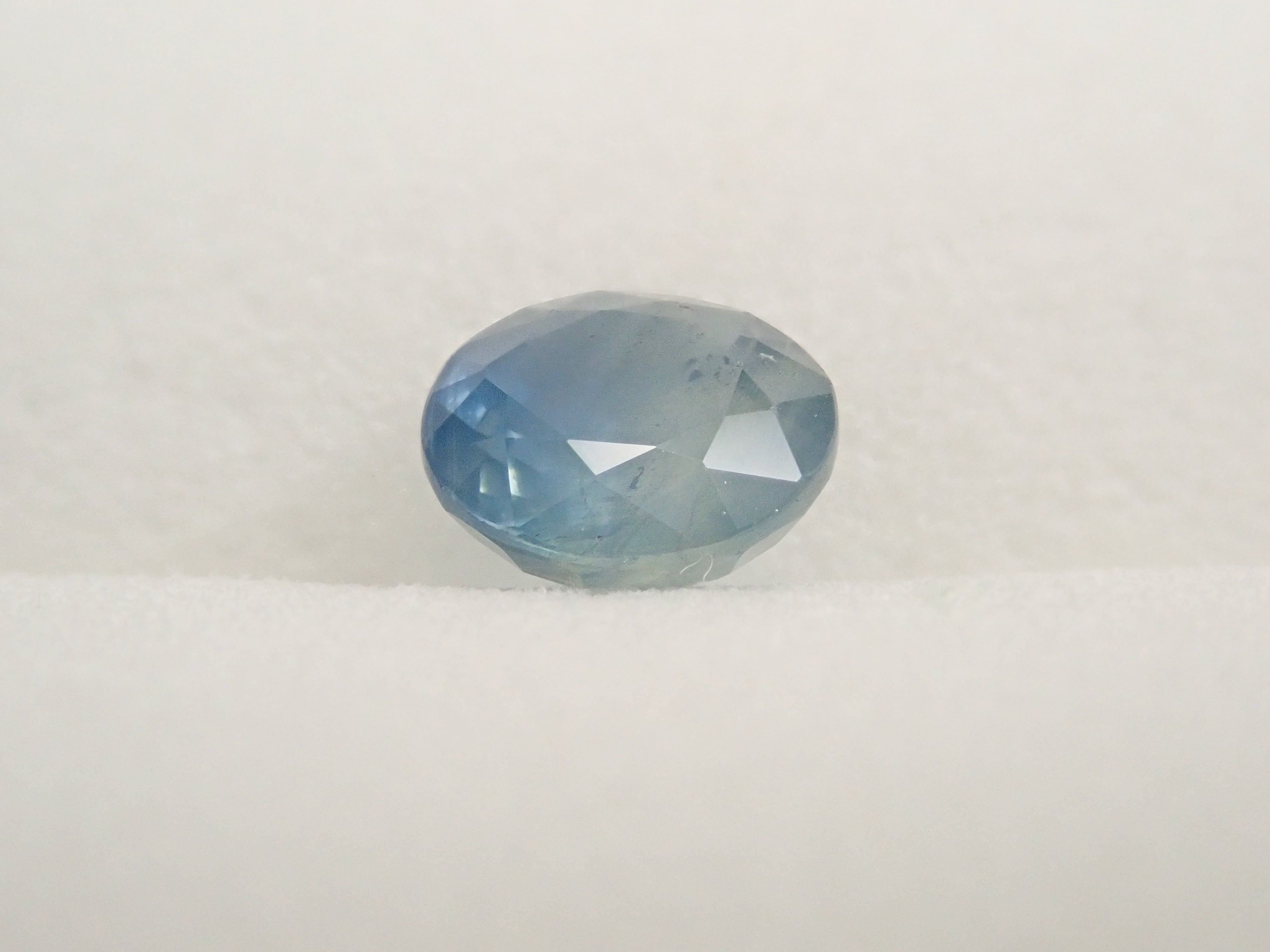 【12/21 22時販売】マダガスカル産バイカラーサファイア 5.8mm/1.006ctルース