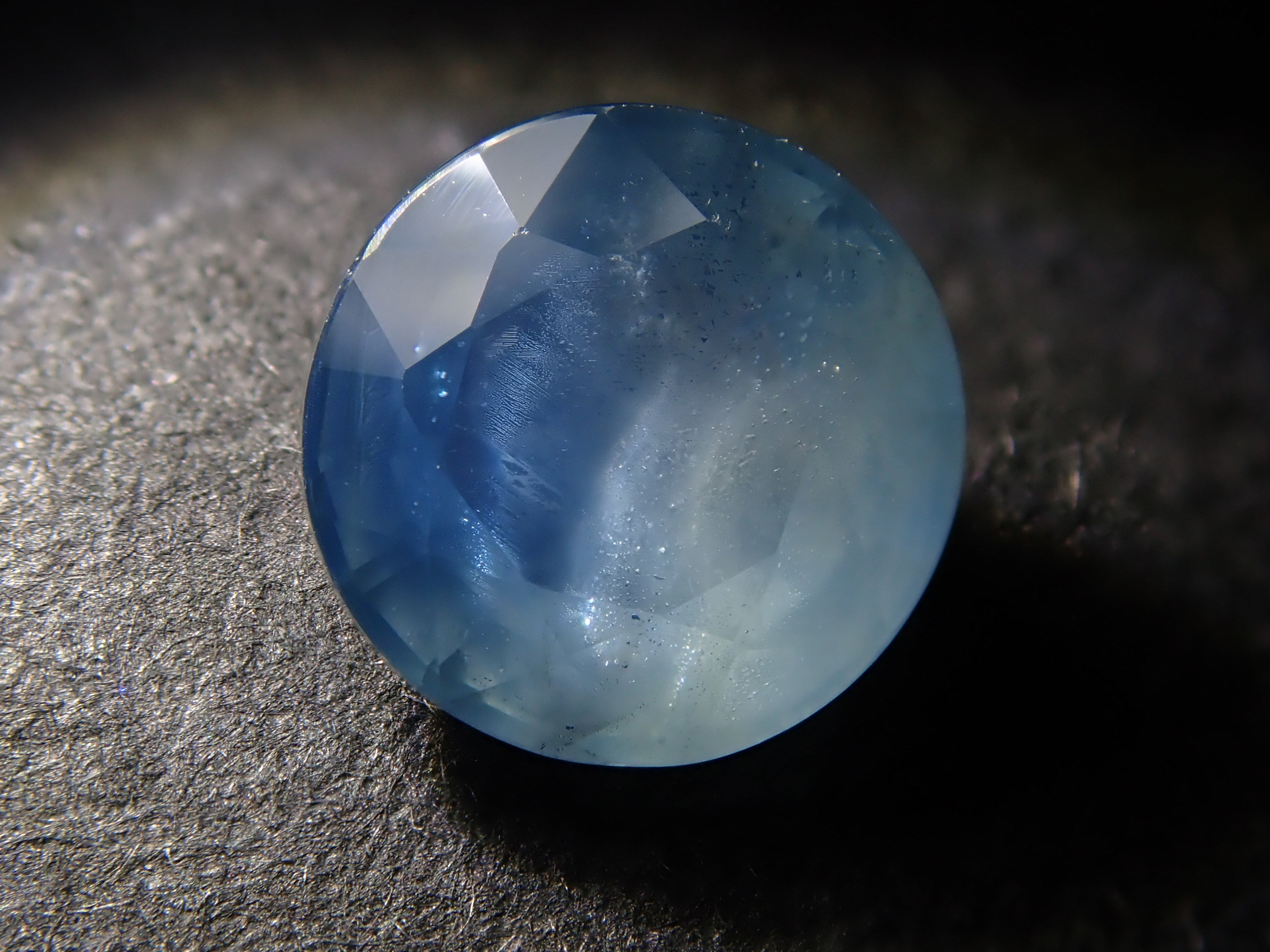 【12/21 22時販売】マダガスカル産バイカラーサファイア 5.8mm/1.006ctルース