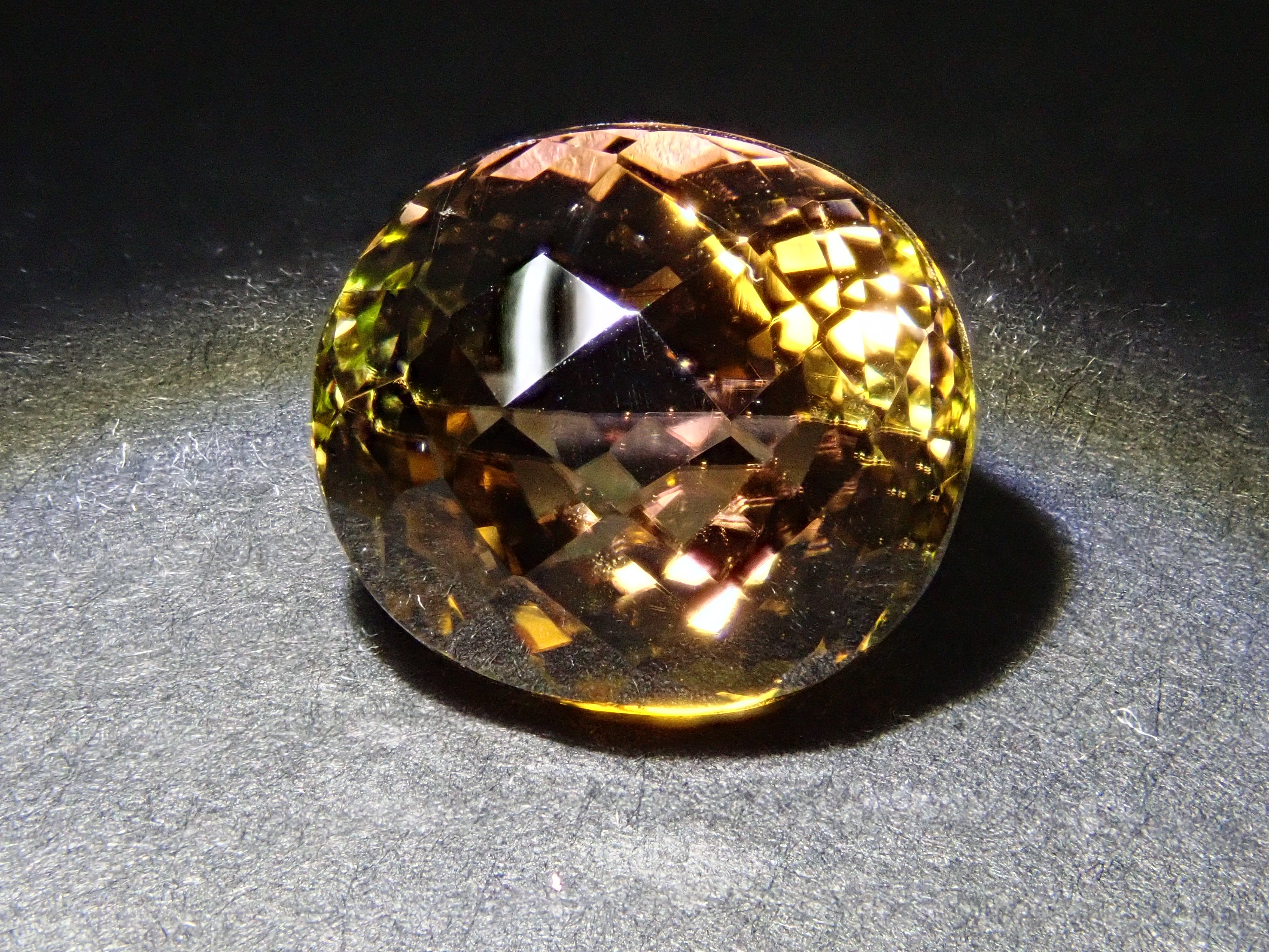 [12561686] Zambian Bicolor Tourmaline 6.536ct Loose