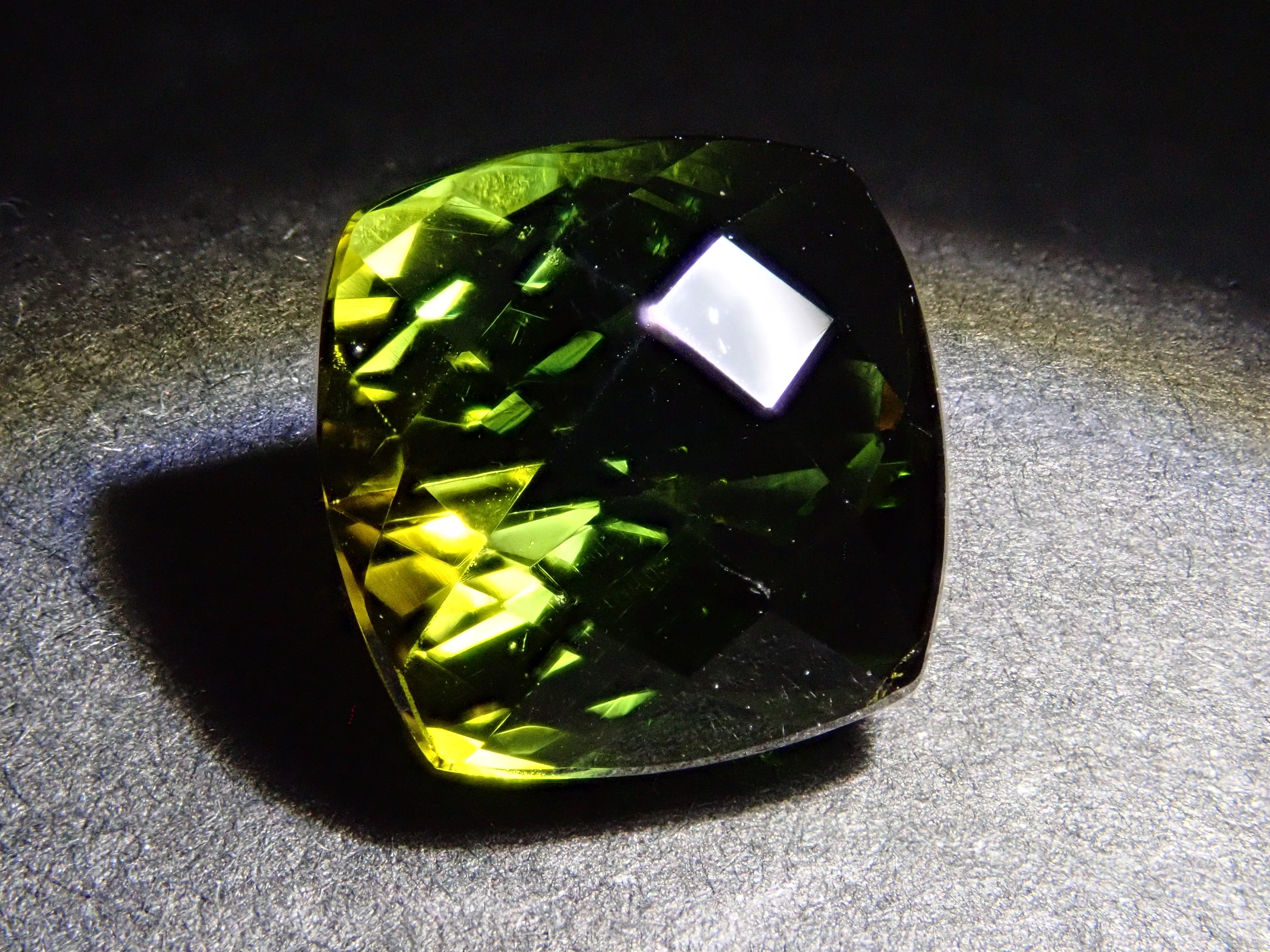 【12/21 22時販売】ザンビア産バイカラートルマリン 4.019ctルース