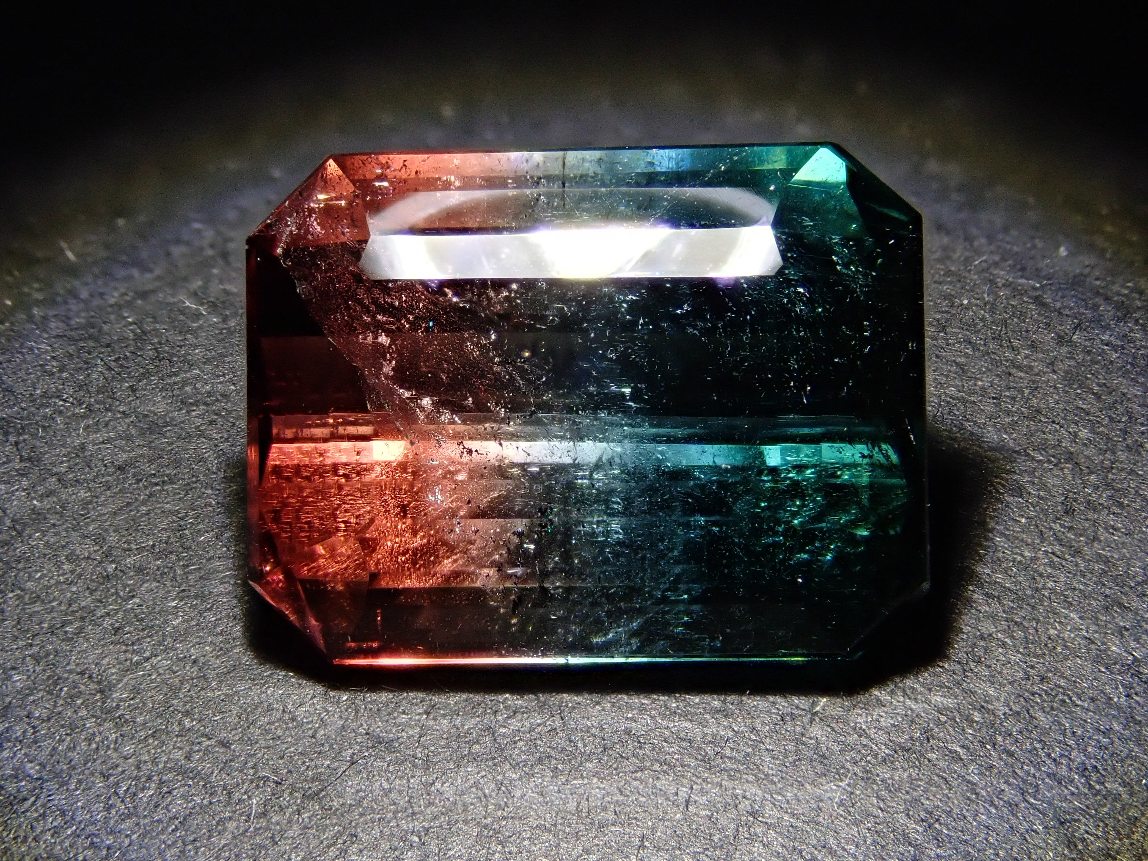 [12561688] Brazilian Bicolor Tourmaline 7.268ct Loose