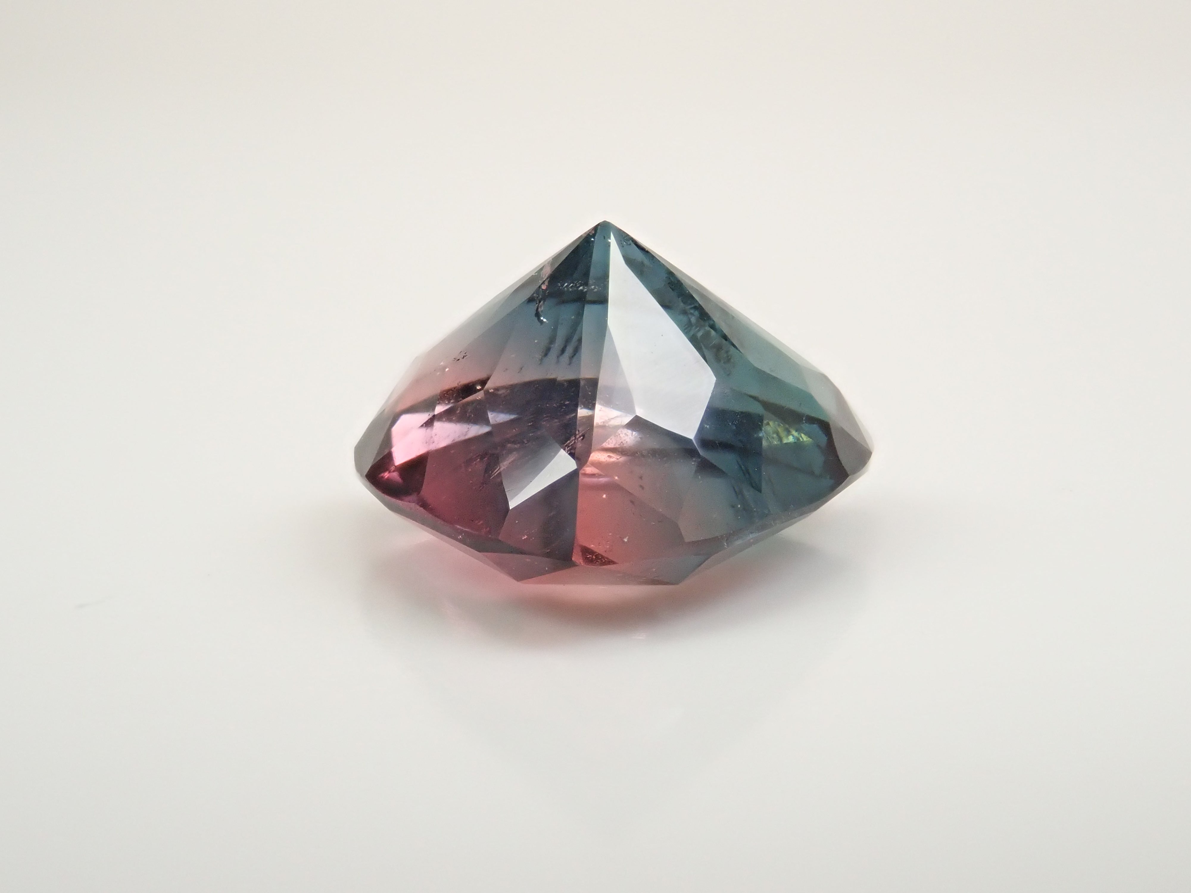 【抽選販売0117_08】ブラジル産バイカラートルマリン 7.017ctルース