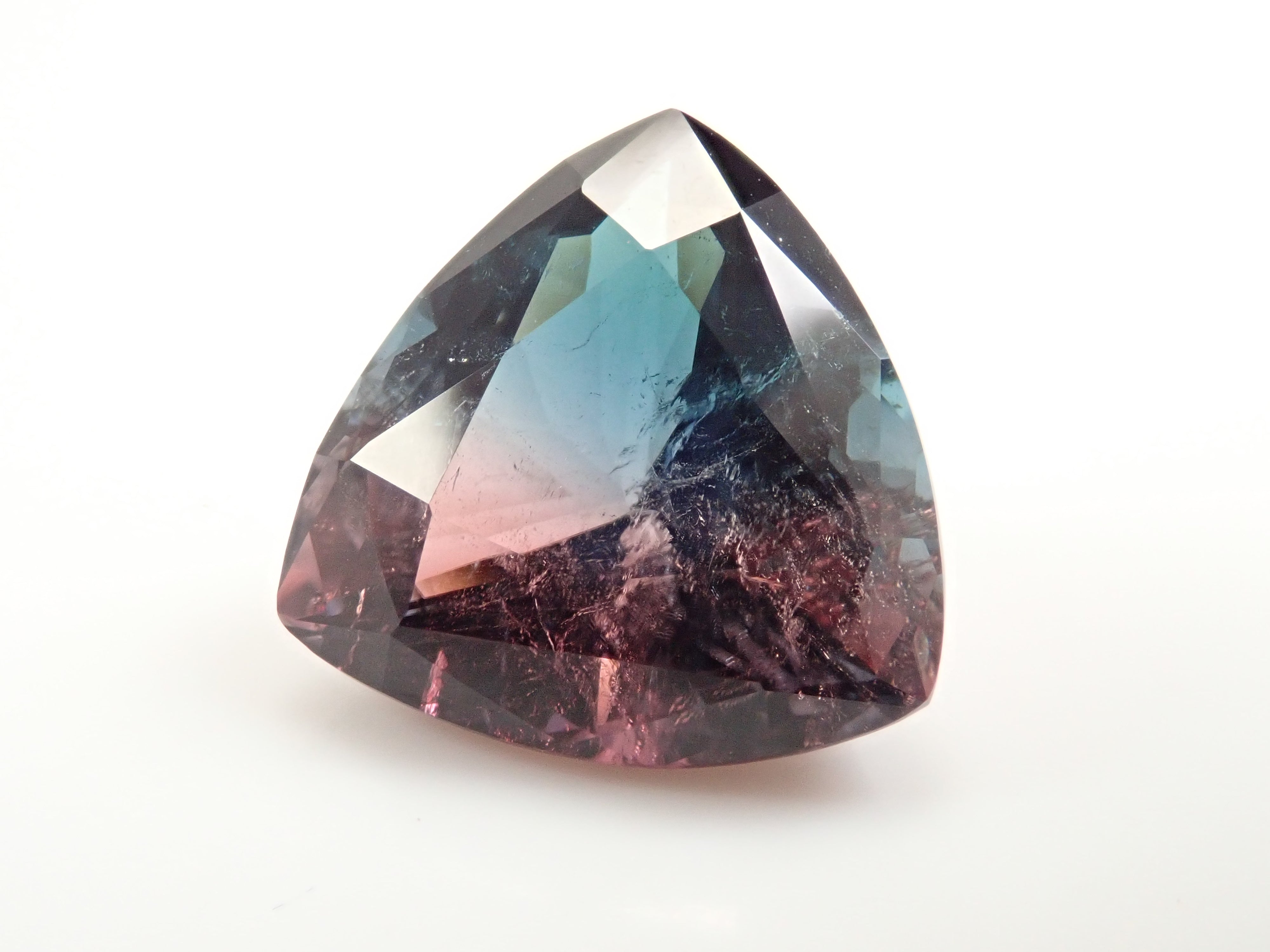 【抽選販売0117_08】ブラジル産バイカラートルマリン 7.017ctルース
