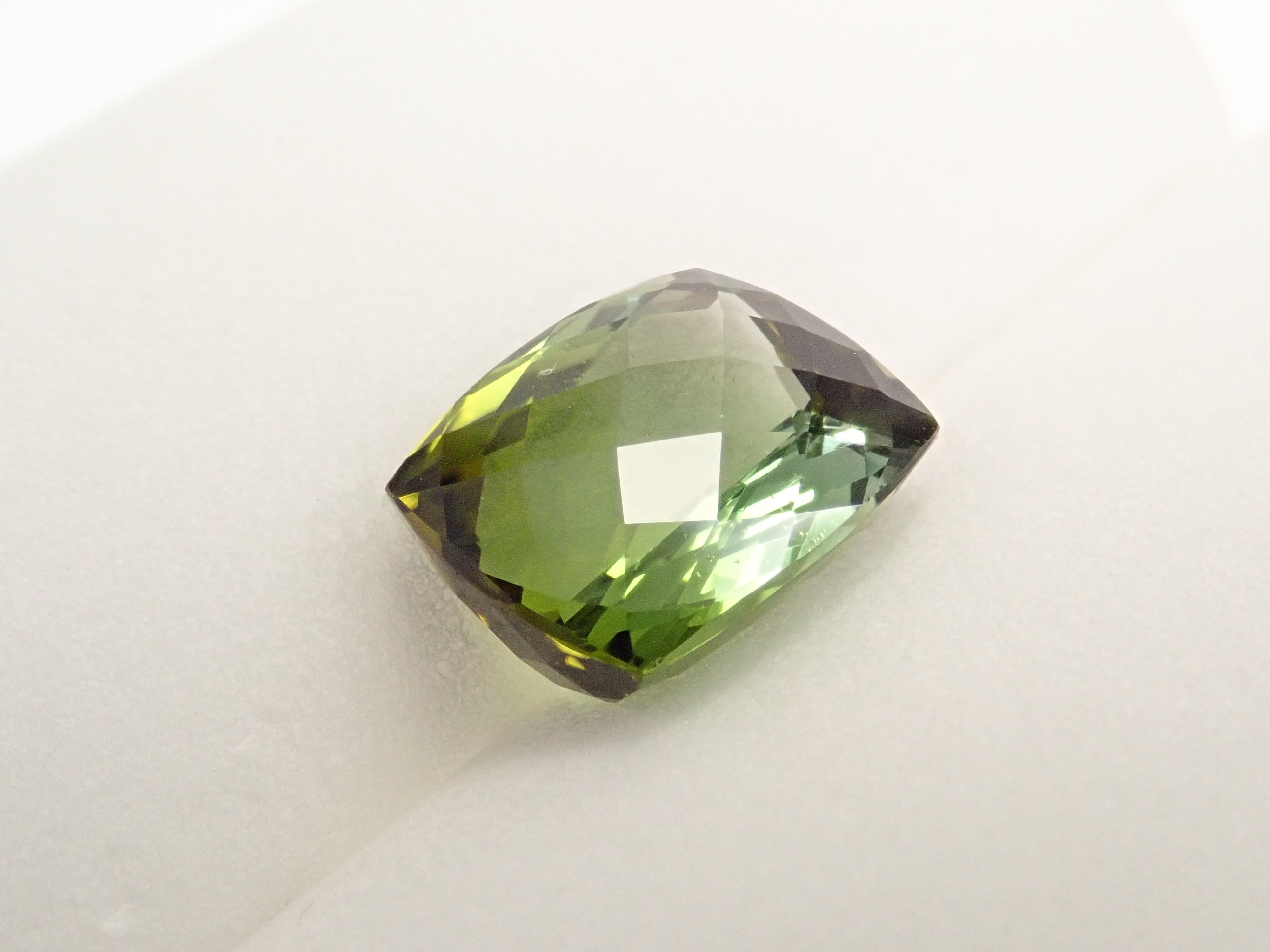 【抽選販売0117_07】ザンビア産バイカラートルマリン 4.142ctルース