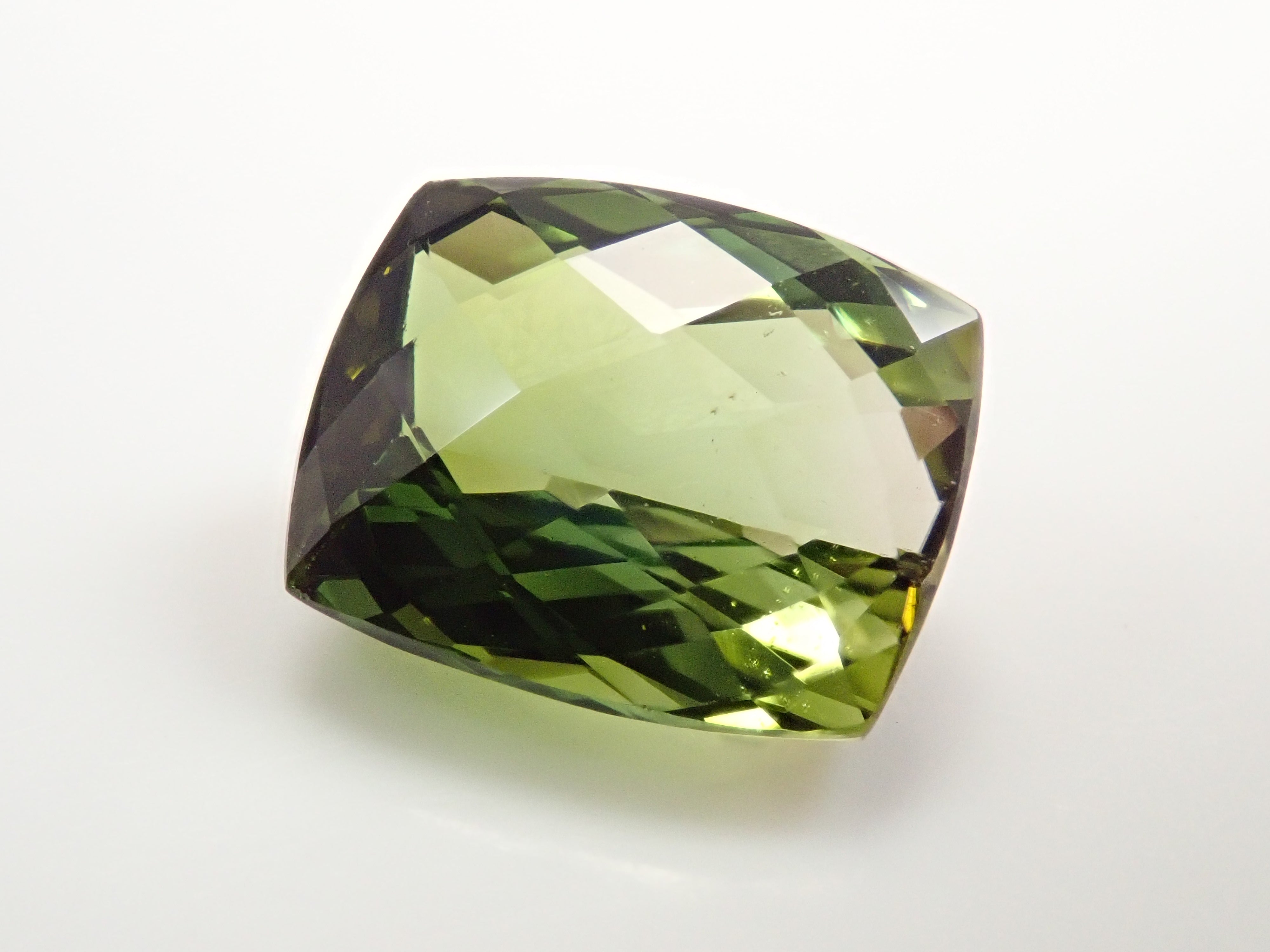 【抽選販売0117_07】ザンビア産バイカラートルマリン 4.142ctルース