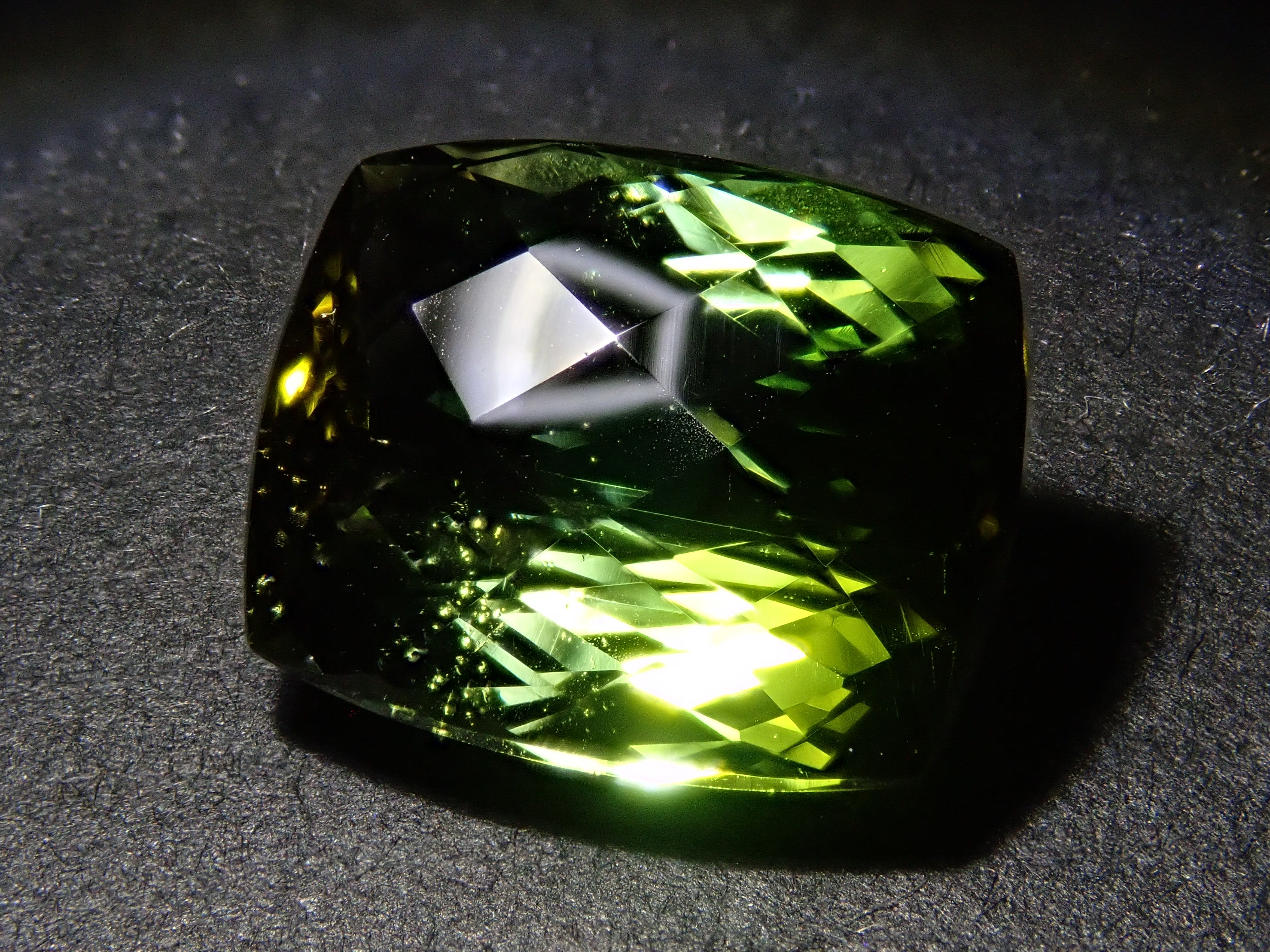 【抽選販売0117_07】ザンビア産バイカラートルマリン 4.142ctルース