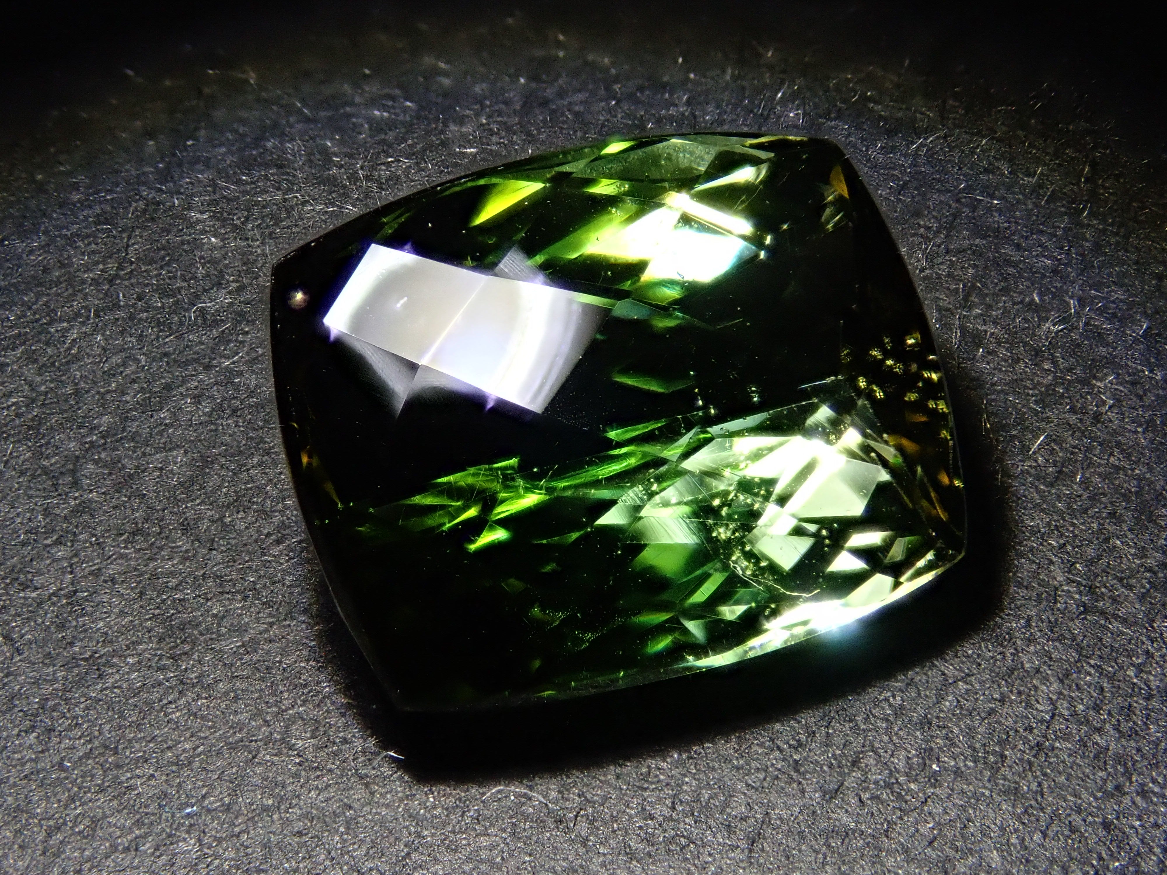 【抽選販売0117_07】ザンビア産バイカラートルマリン 4.142ctルース