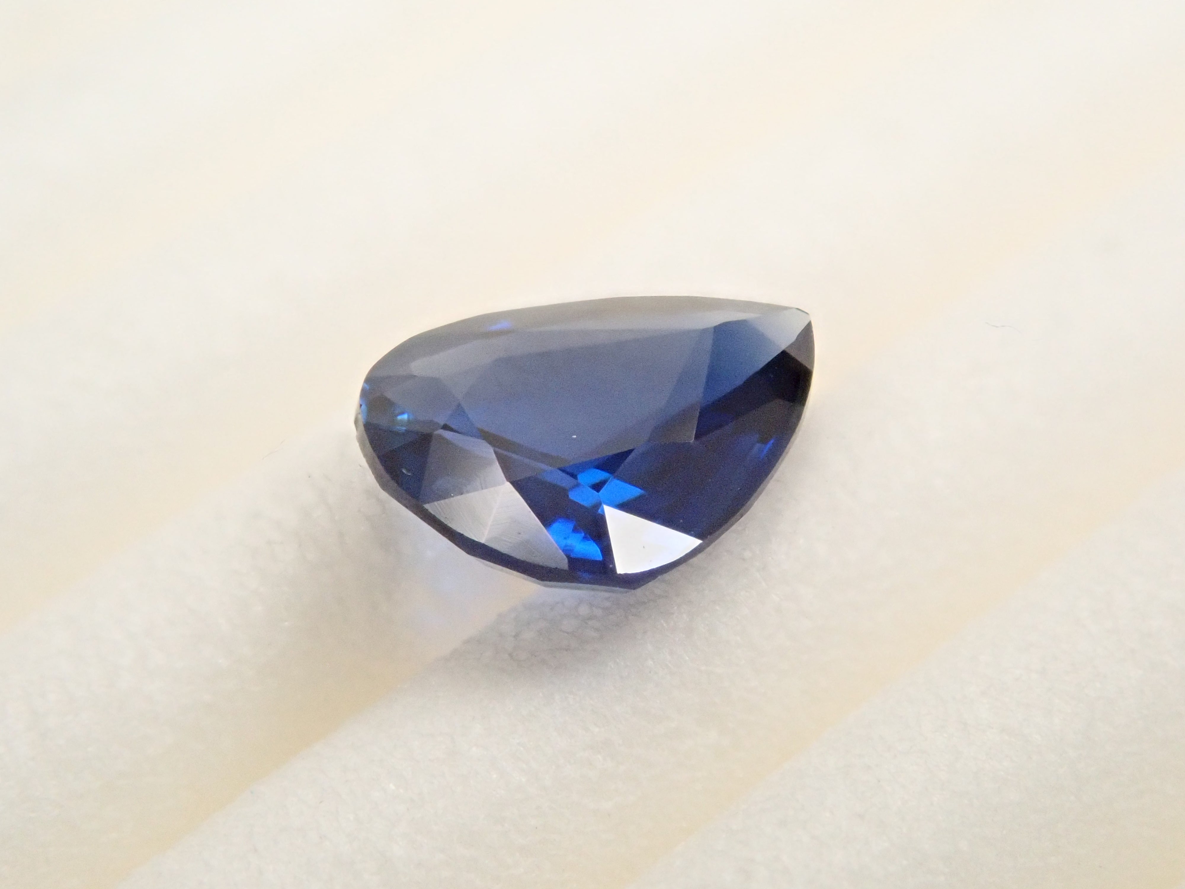 【12/22 22時販売】スリランカ産ブルーサファイア 0.645ctルース