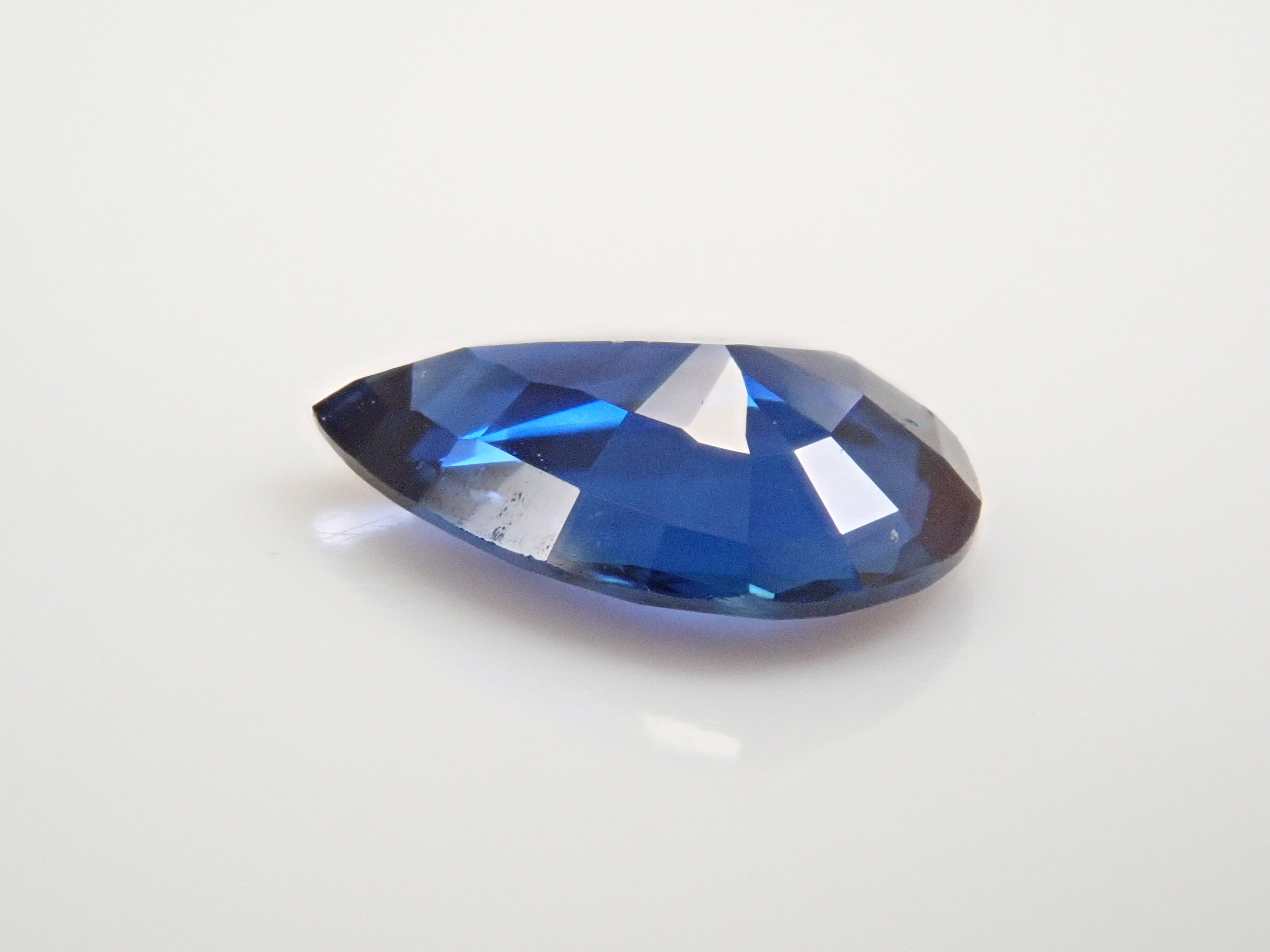 【12/22 22時販売】スリランカ産ブルーサファイア 0.645ctルース
