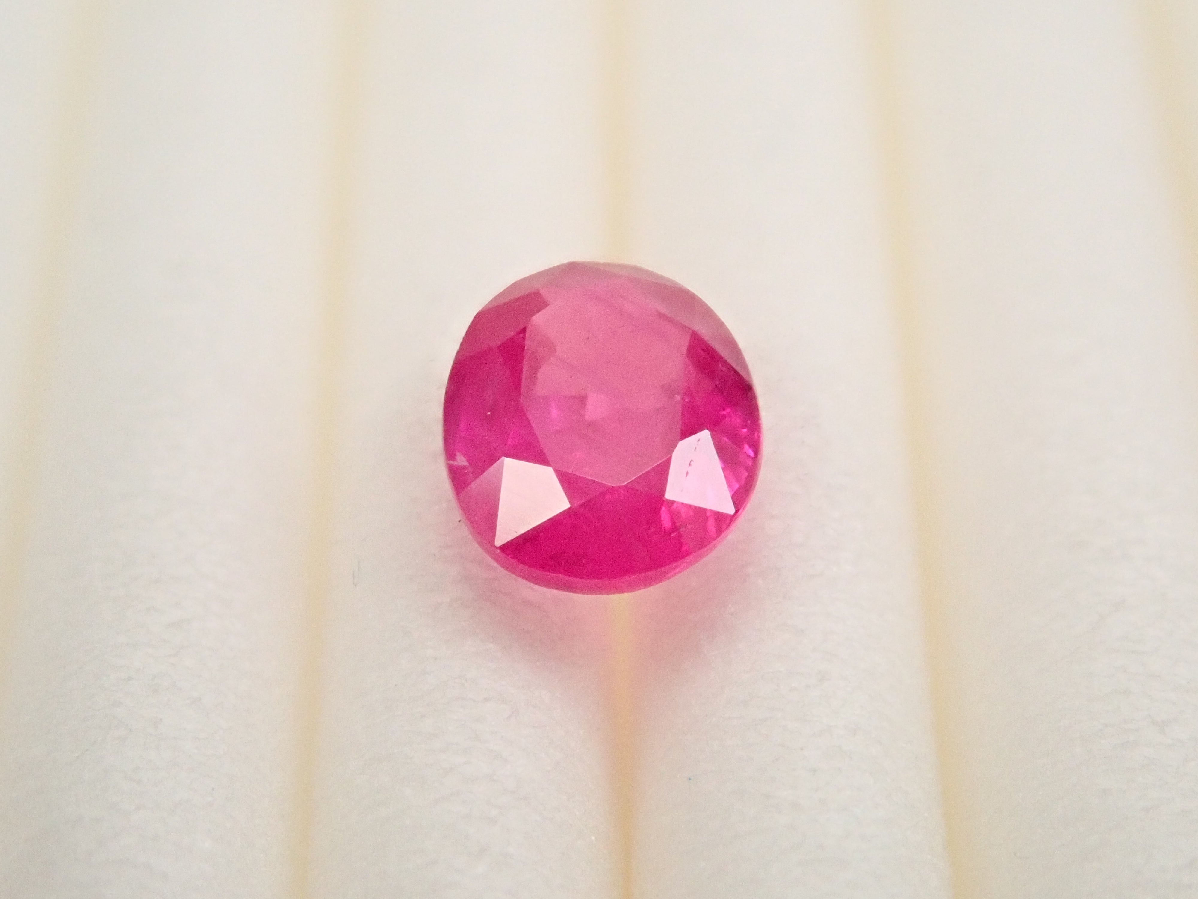 【12/22 22時販売】モザンビーク産ルビー 0.537ctルース