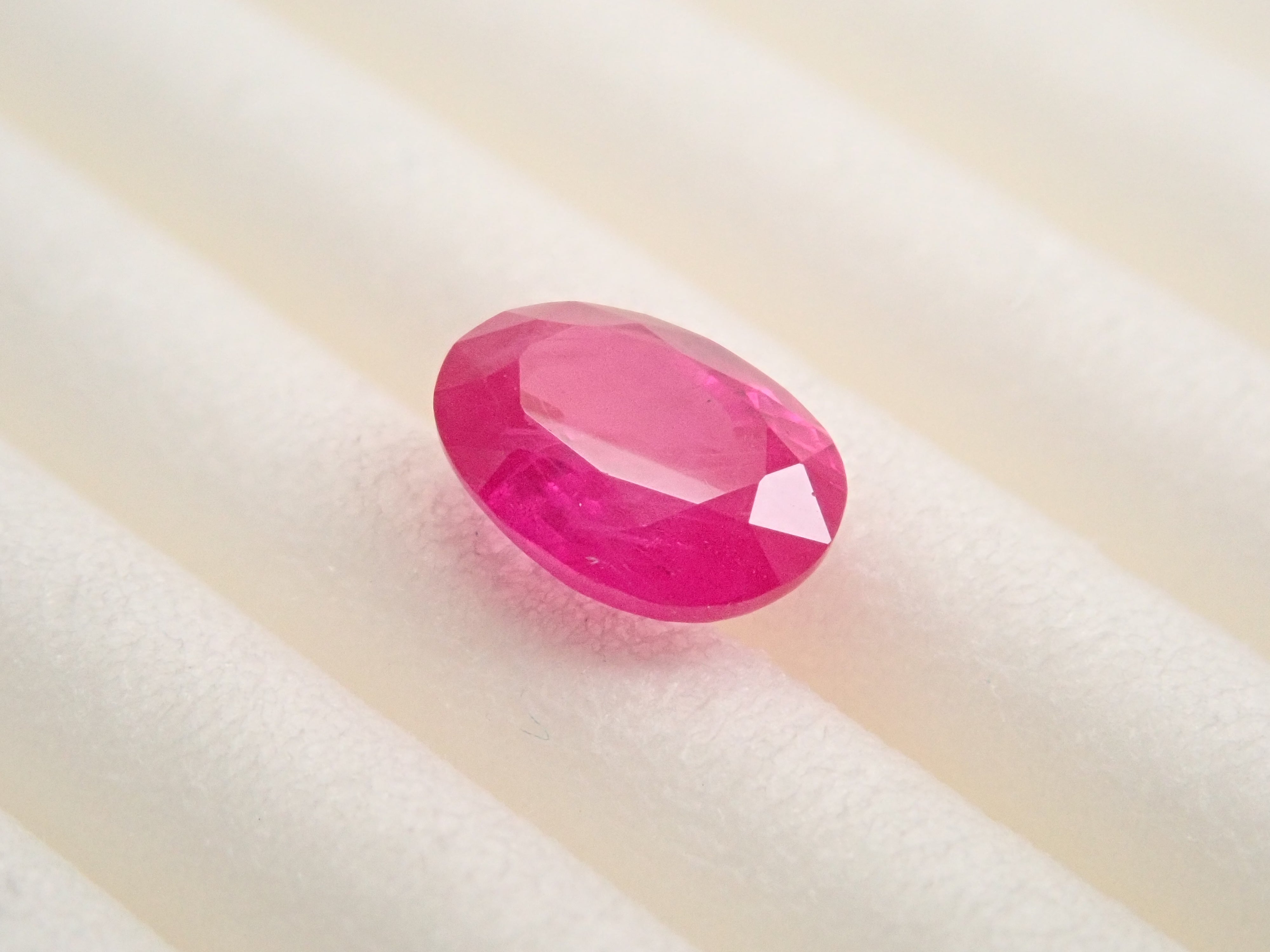 【12/22 22時販売】モザンビーク産ルビー 0.537ctルース