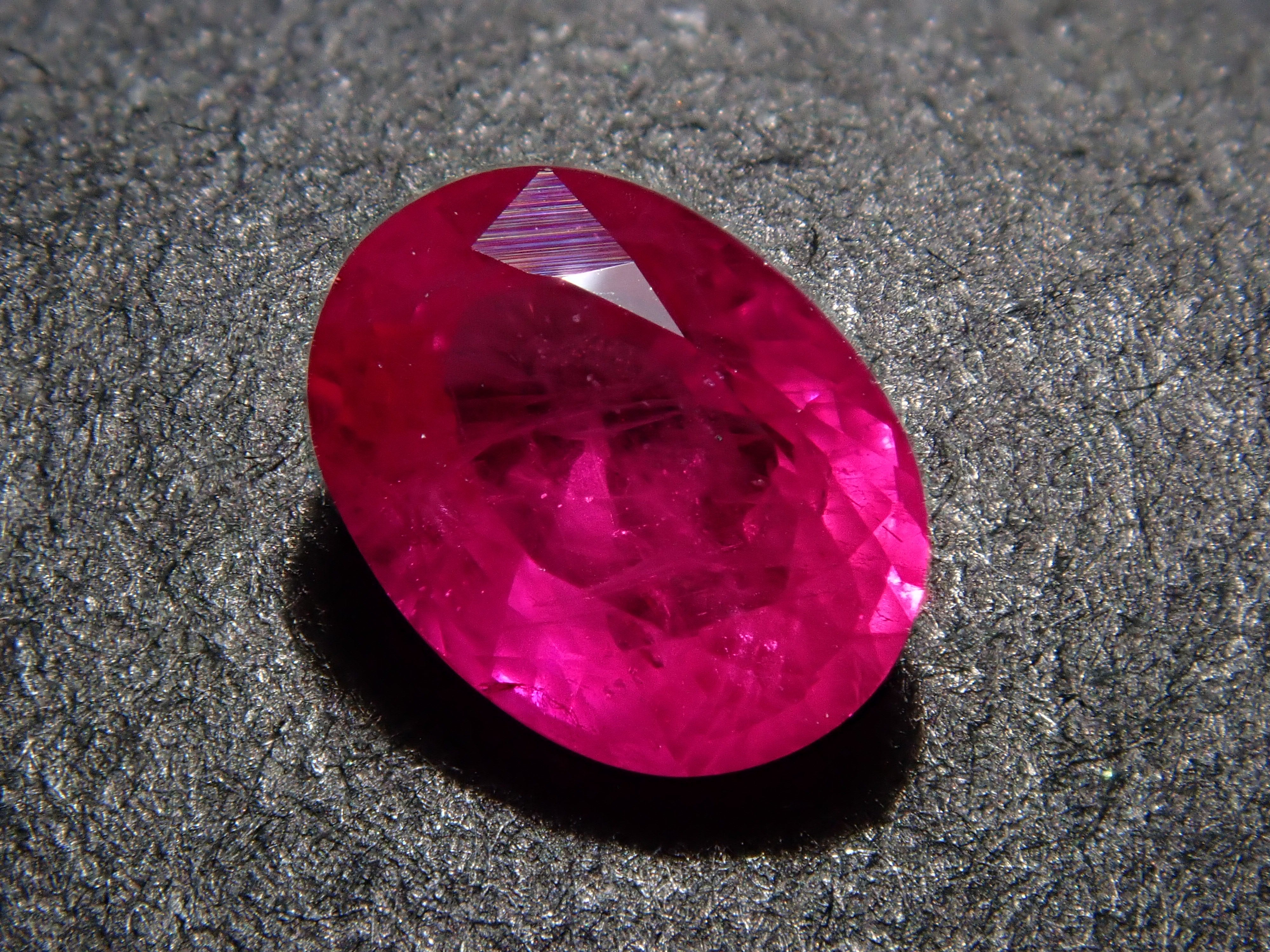 【12/22 22時販売】モザンビーク産ルビー 0.537ctルース