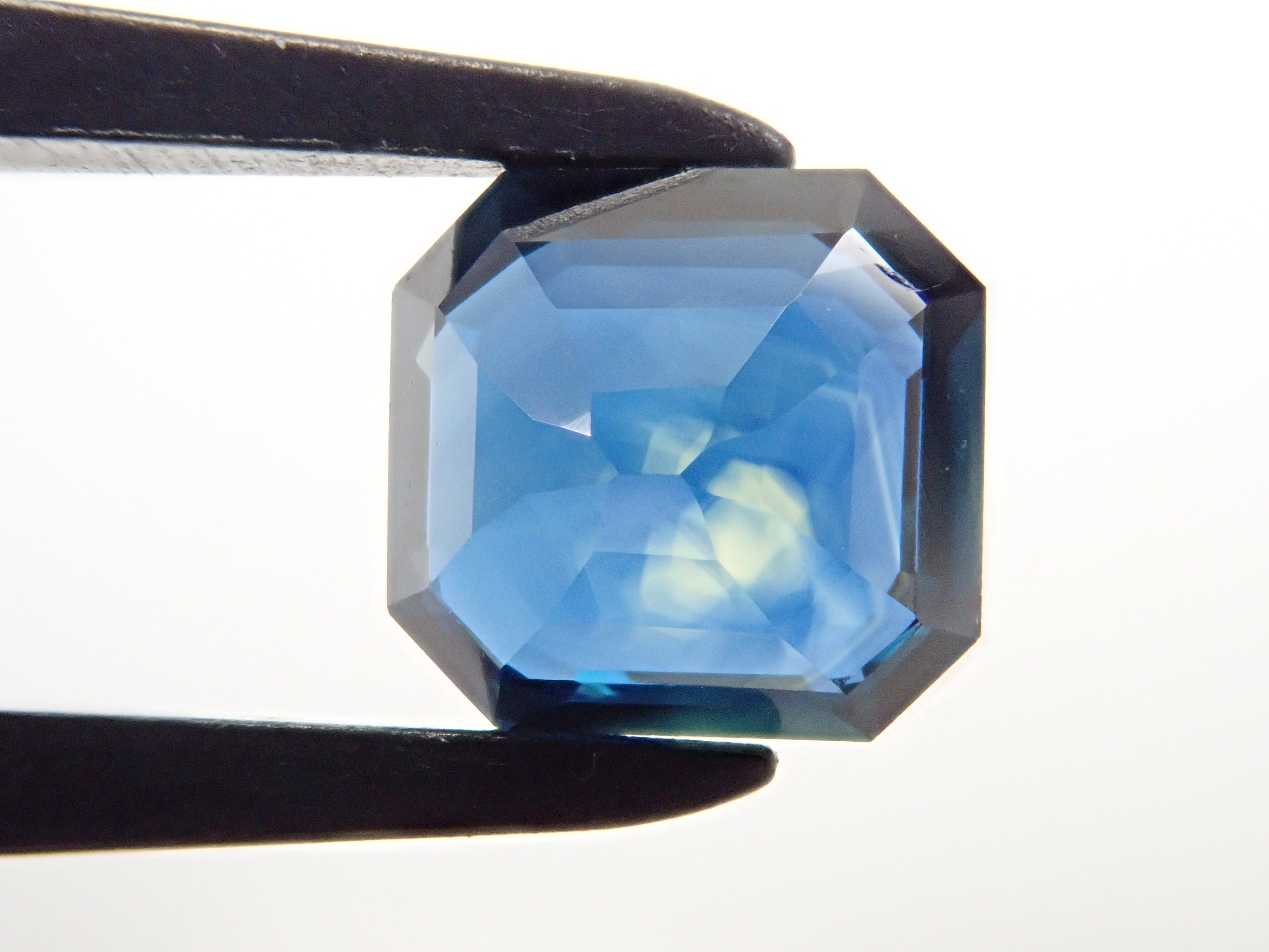 【1/24 22時販売】ティールブルーサファイア 1.689ctルース