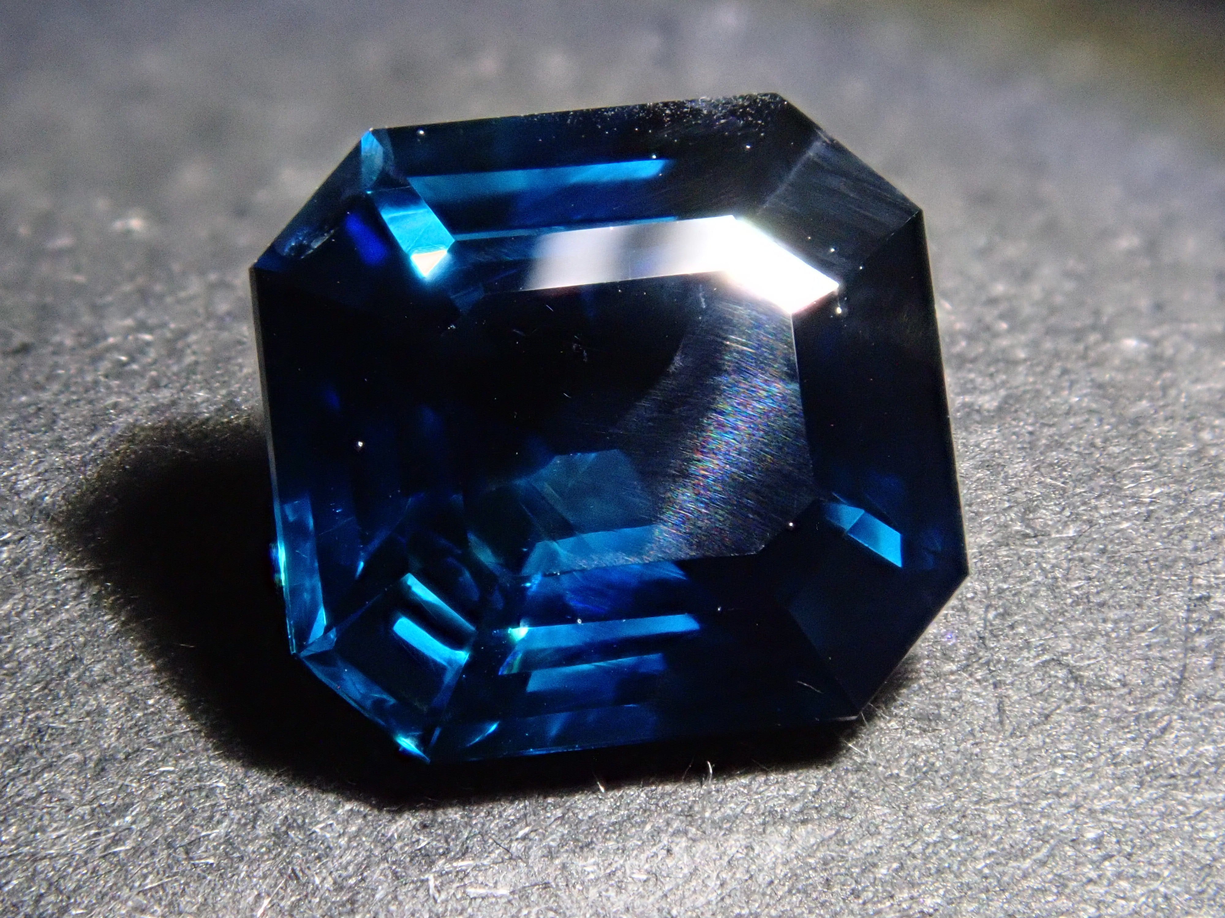 【1/24 22時販売】ティールブルーサファイア 1.689ctルース