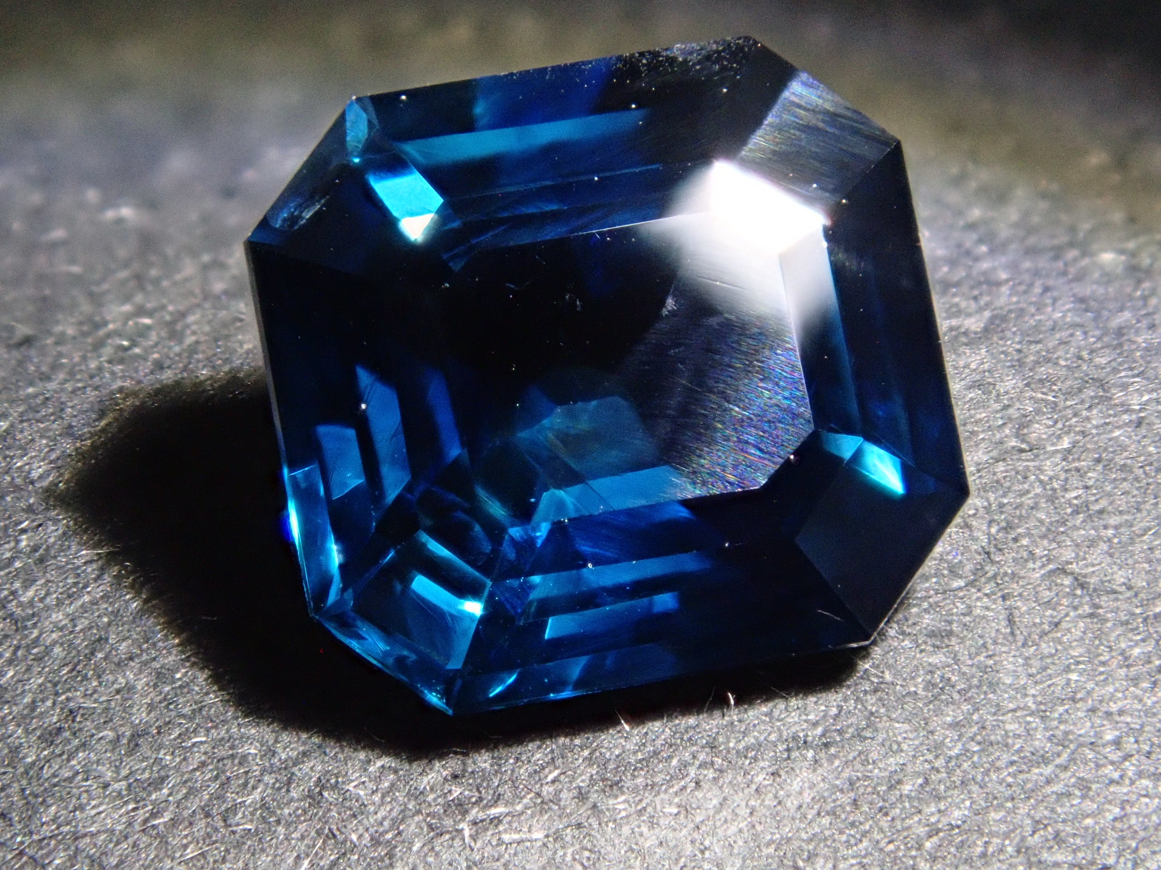 【1/24 22時販売】ティールブルーサファイア 1.689ctルース