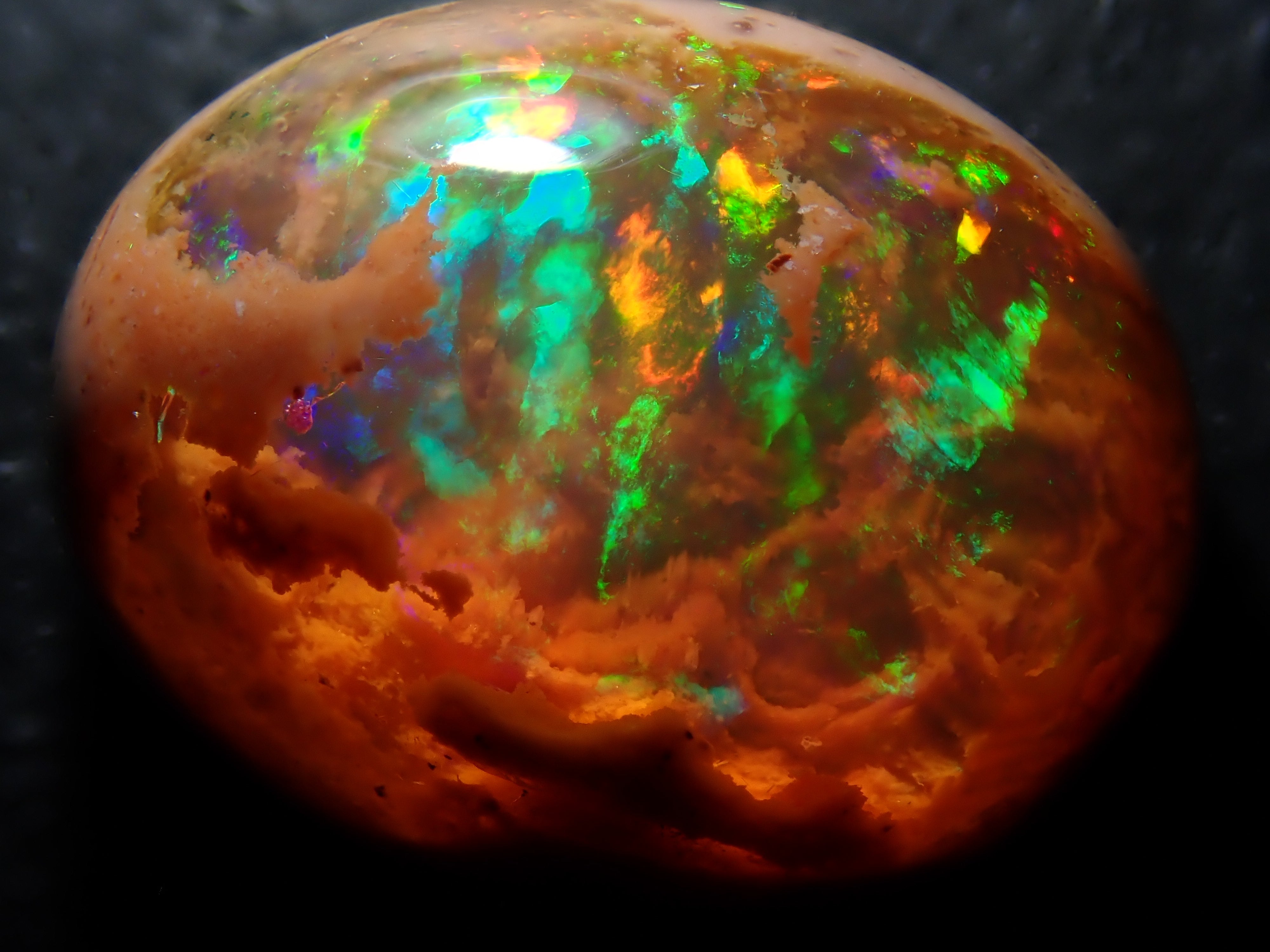 [12561690] Mexican Cantera Opal 9.166ct Loose