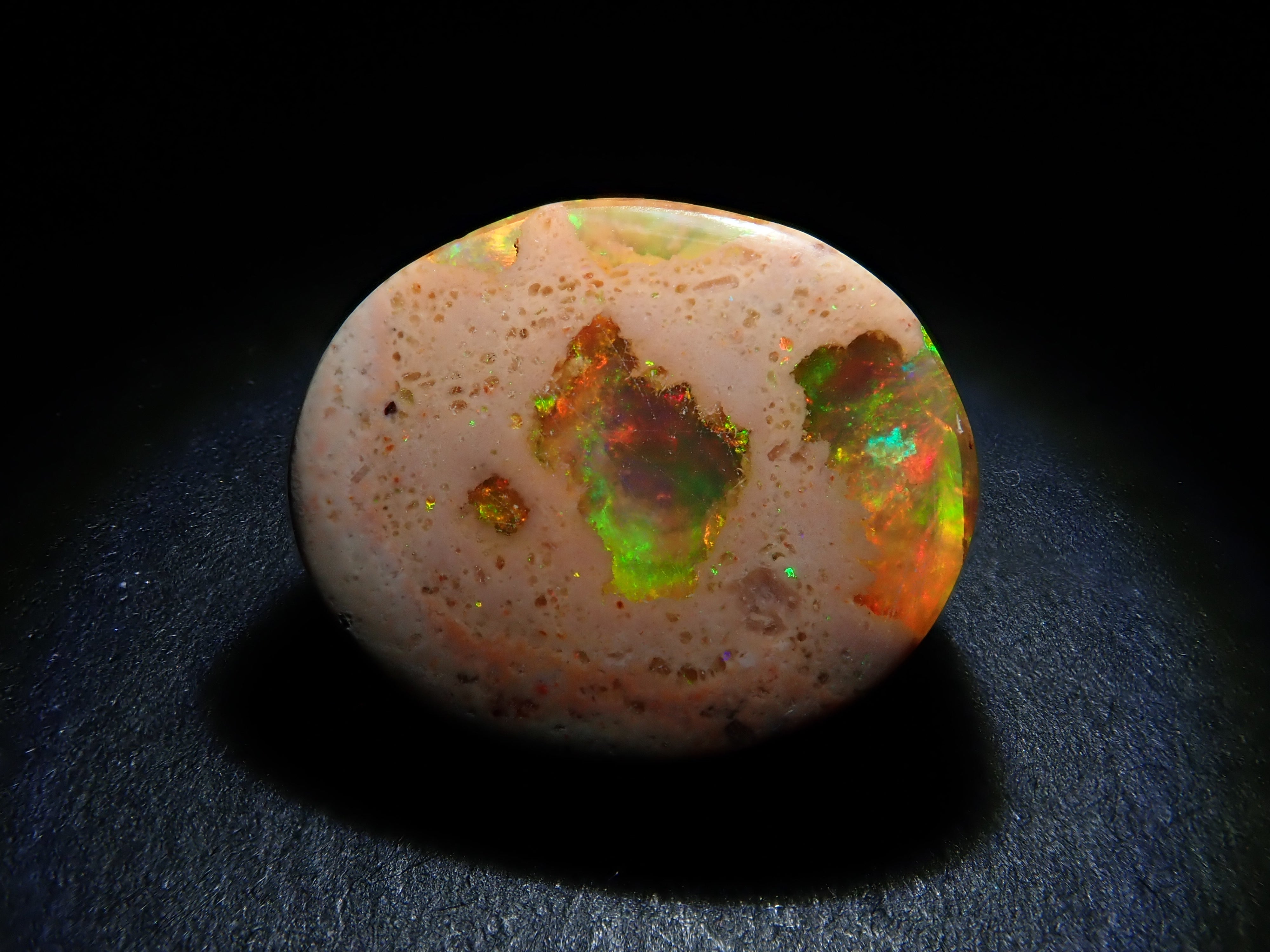 [12561690] Mexican Cantera Opal 9.166ct Loose