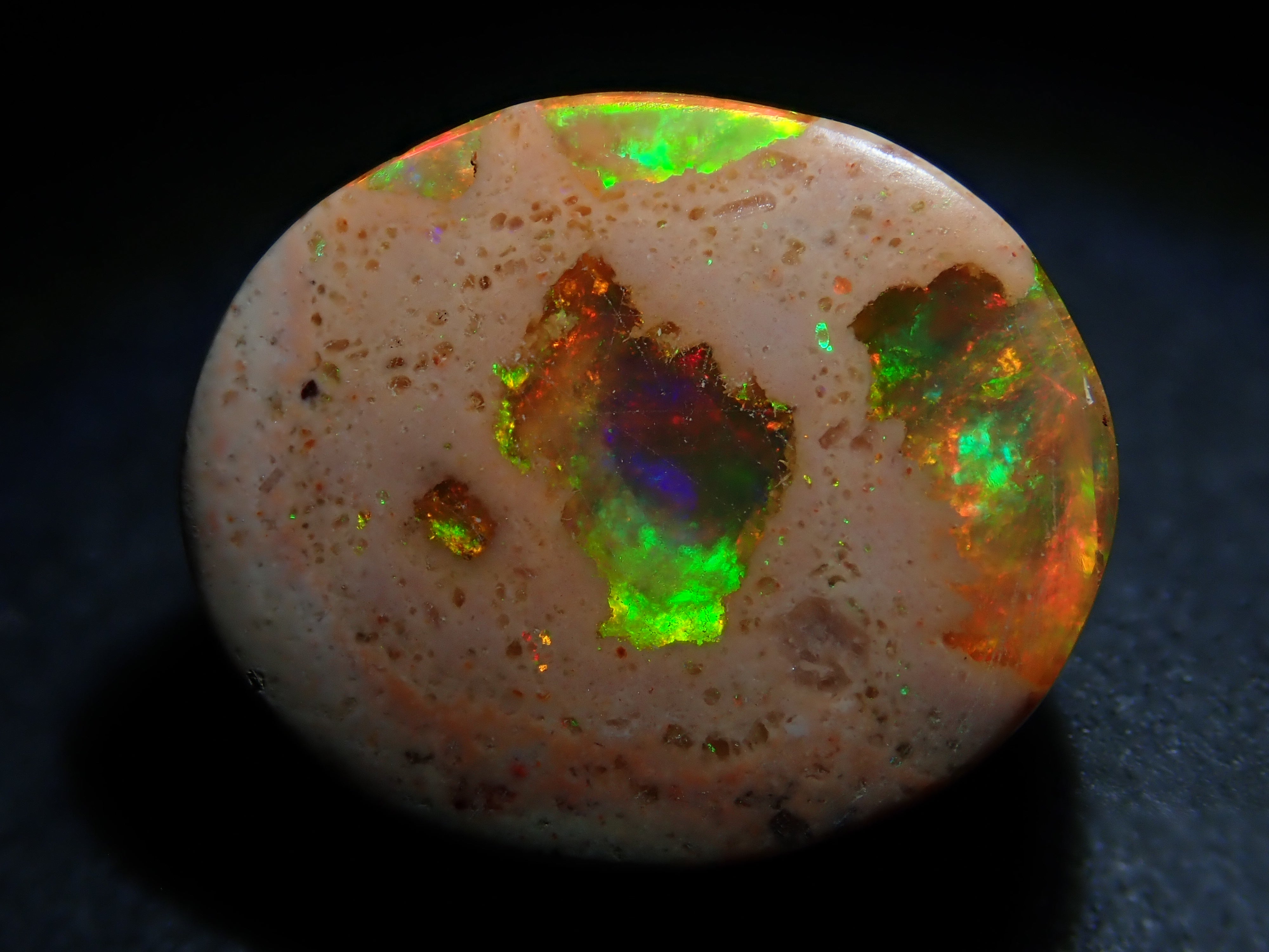 [12561690] Mexican Cantera Opal 9.166ct Loose