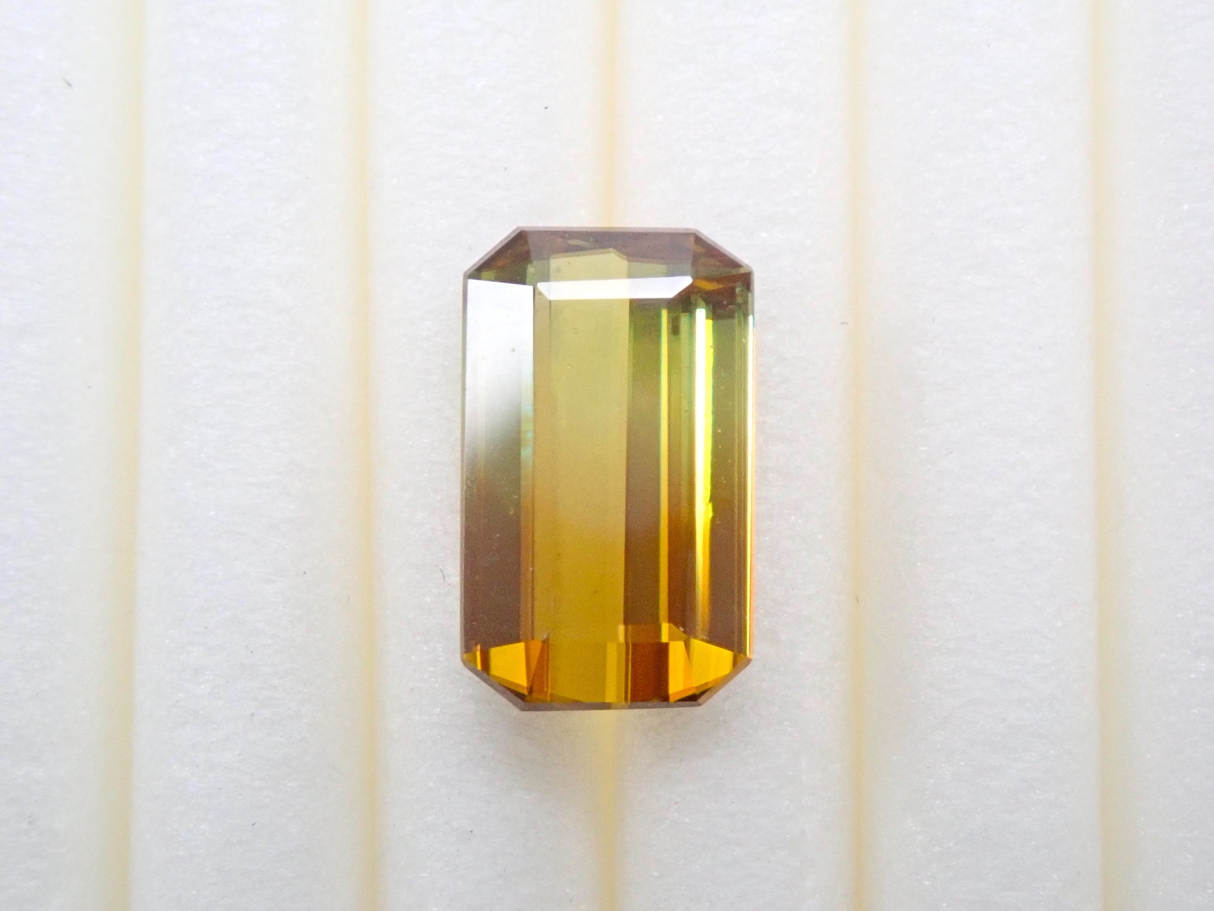 {Yurakucho Marui 20240725} Pakistani bicolor sphene 1.44ct loose stone (July birthstone)