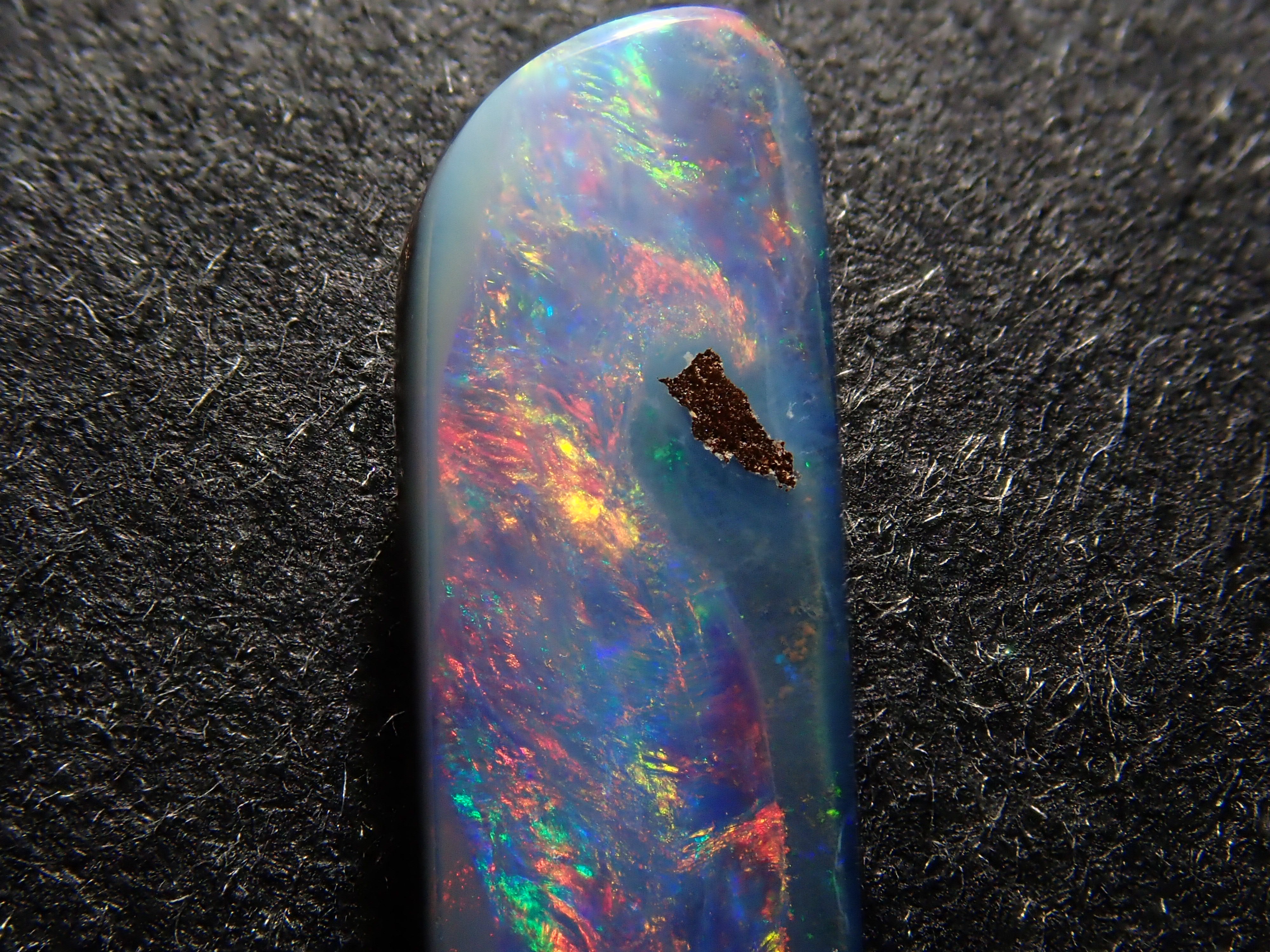 オーストラリア産ボルダーオパール 2.326ctルース