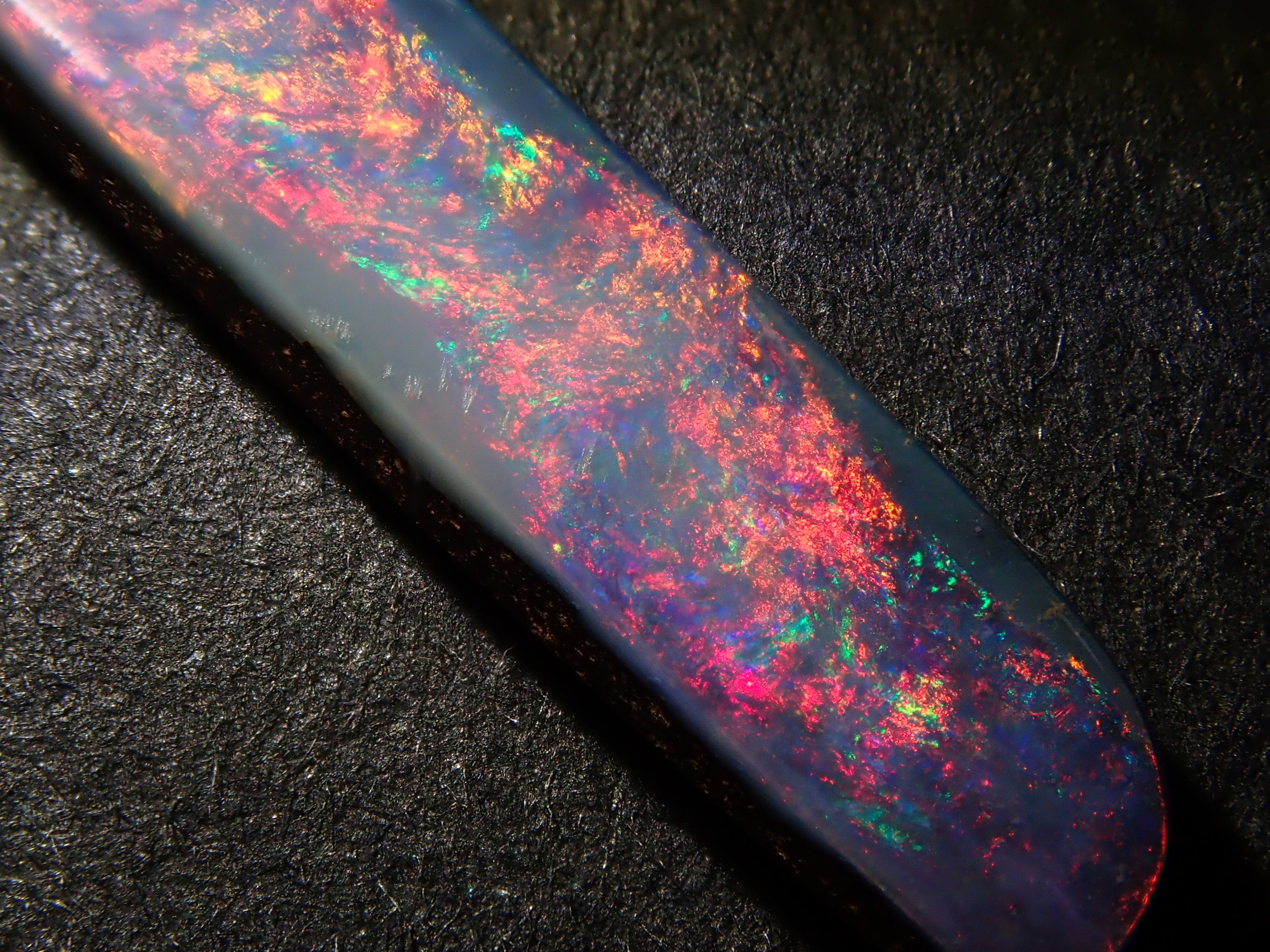 【12/25 22時販売】オーストラリア産ボルダーオパール 2.326ctルース