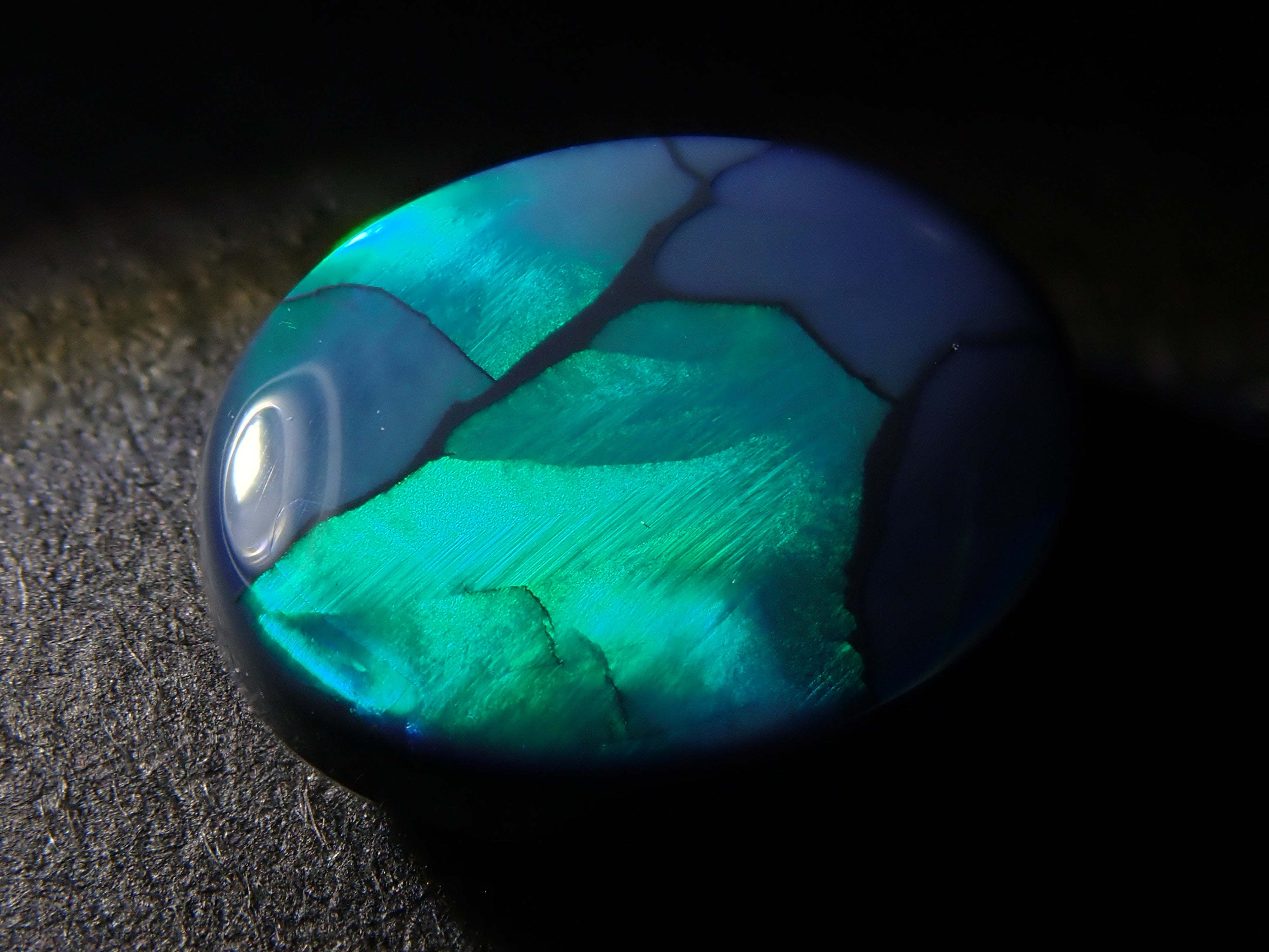 [12561694] Australian black opal 1.837ct loose