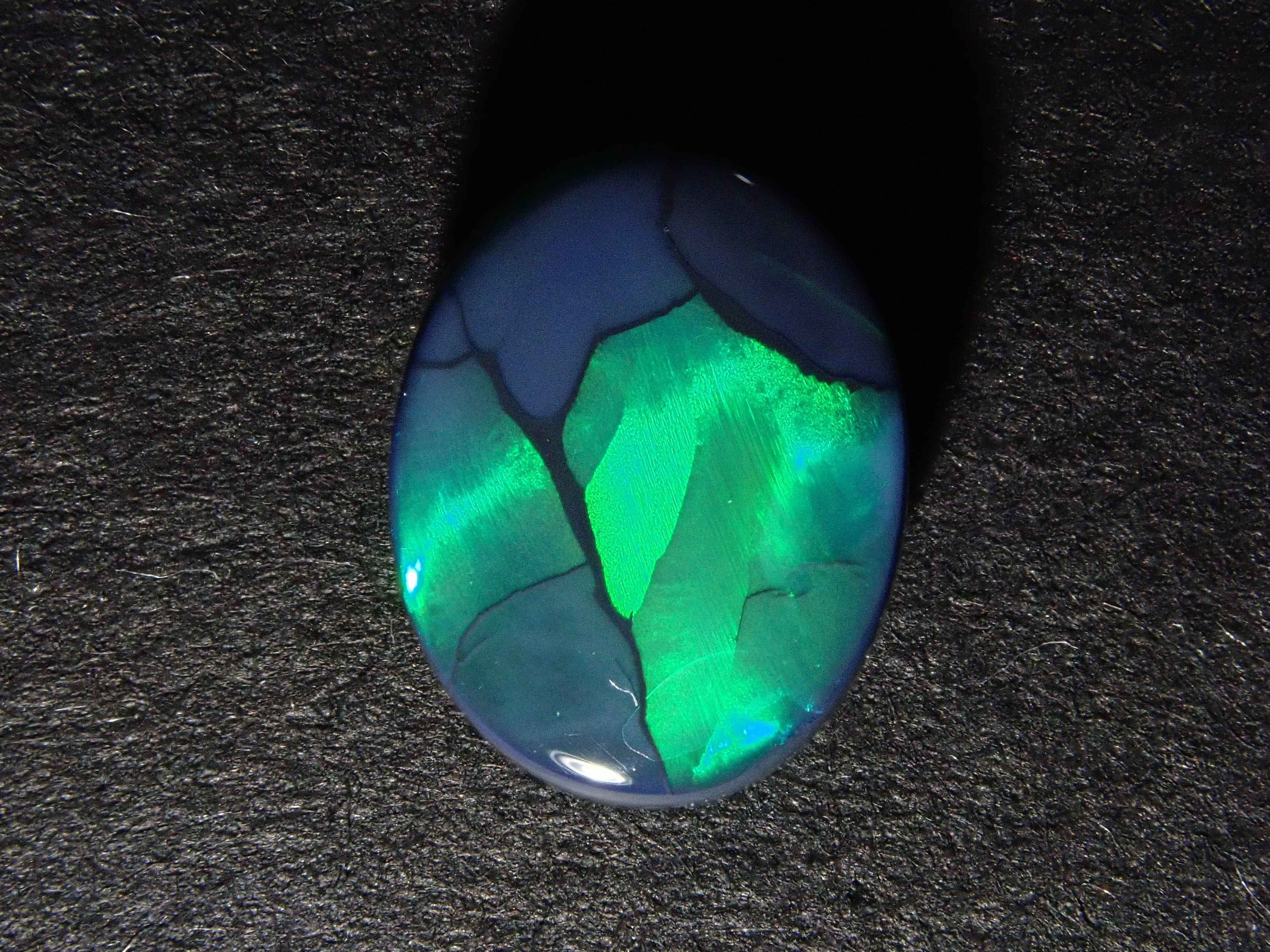 [12561694] Australian black opal 1.837ct loose