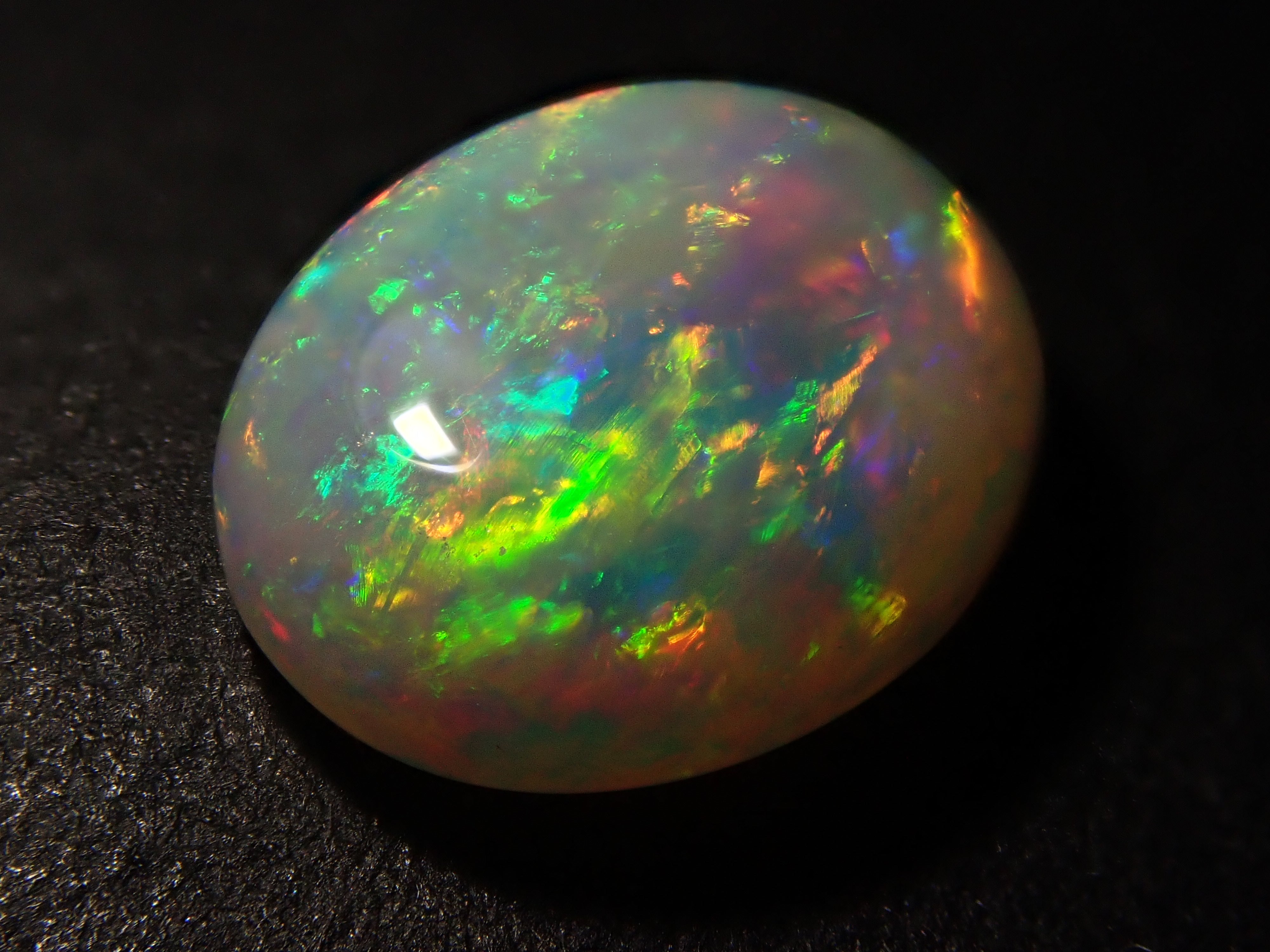 【12/24 22時販売】オーストラリア産ホワイトオパール 1.928ctルース