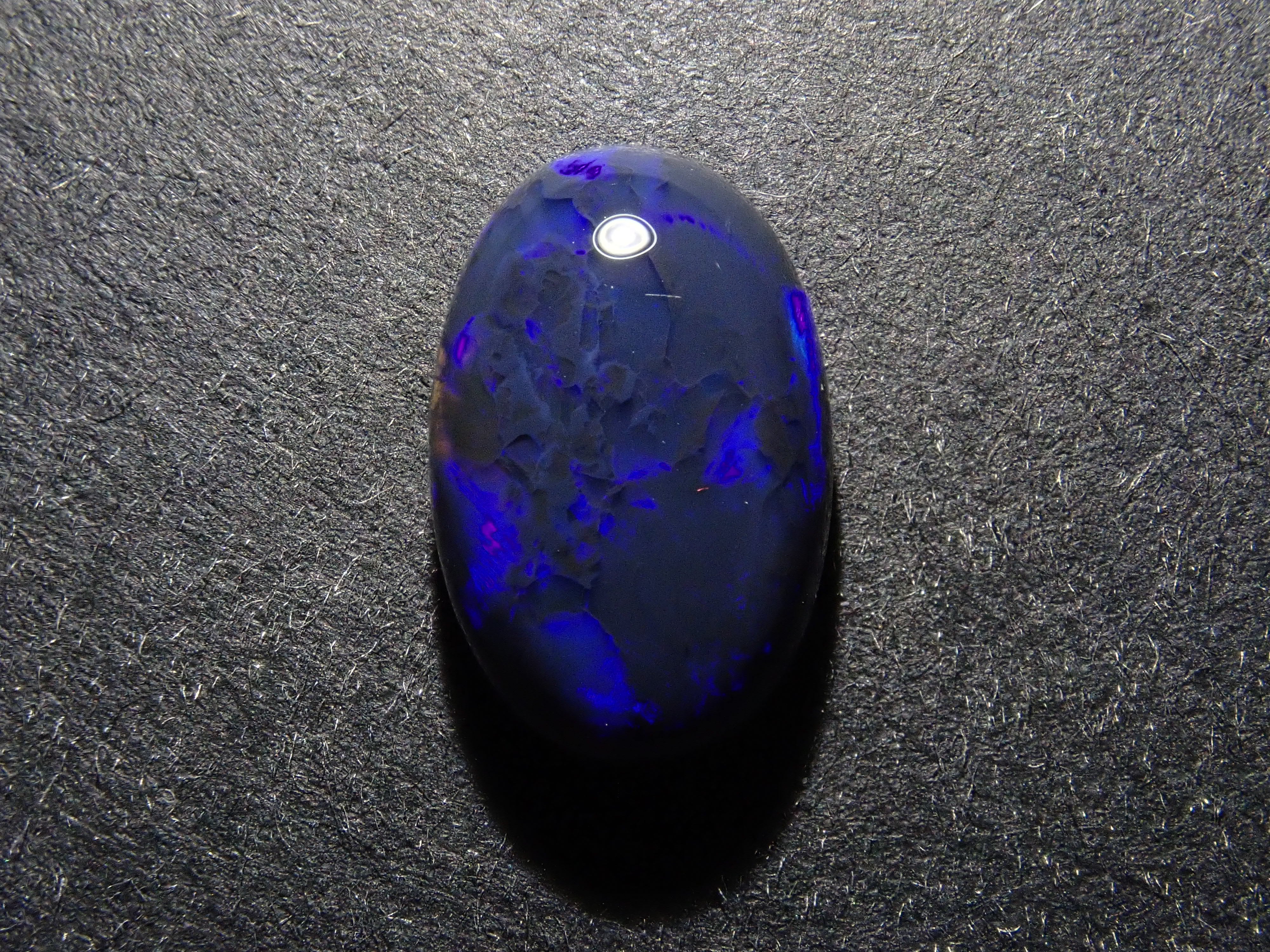 オーストラリア産ブラックオパール 2.736ctルース