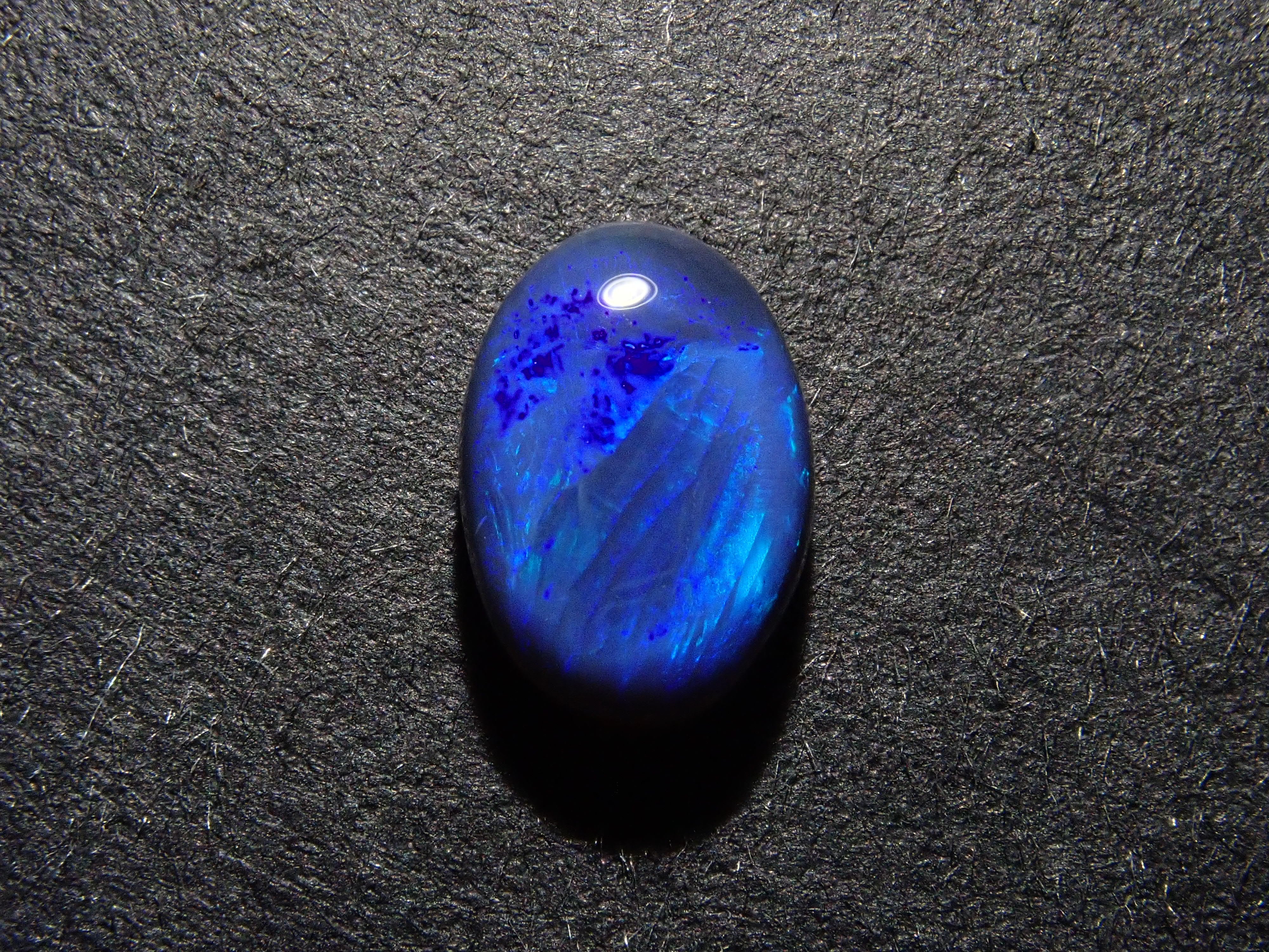 12561713掲載】オーストラリア産ブラックオパール 0.623ctルース