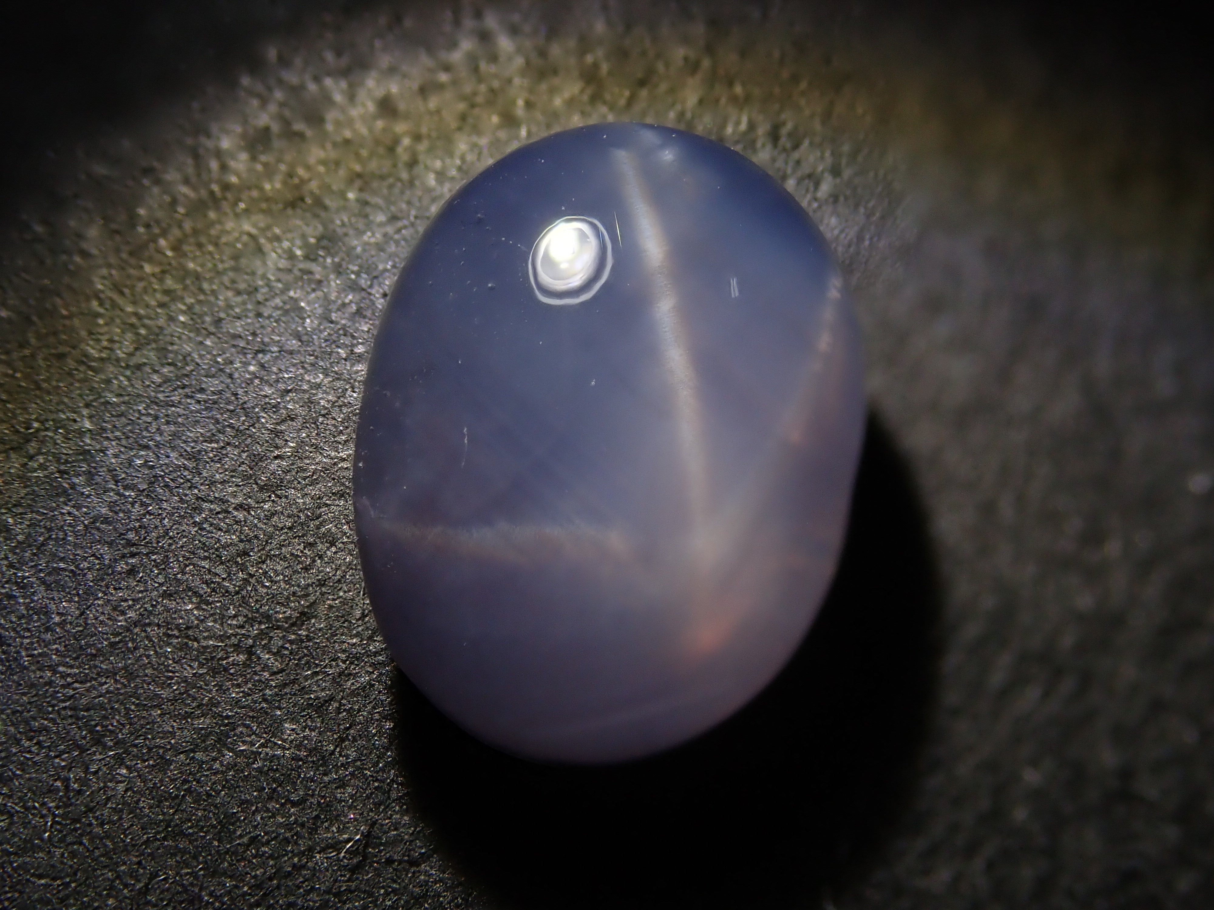 スリランカ産スターサファイア 3.821ctルース