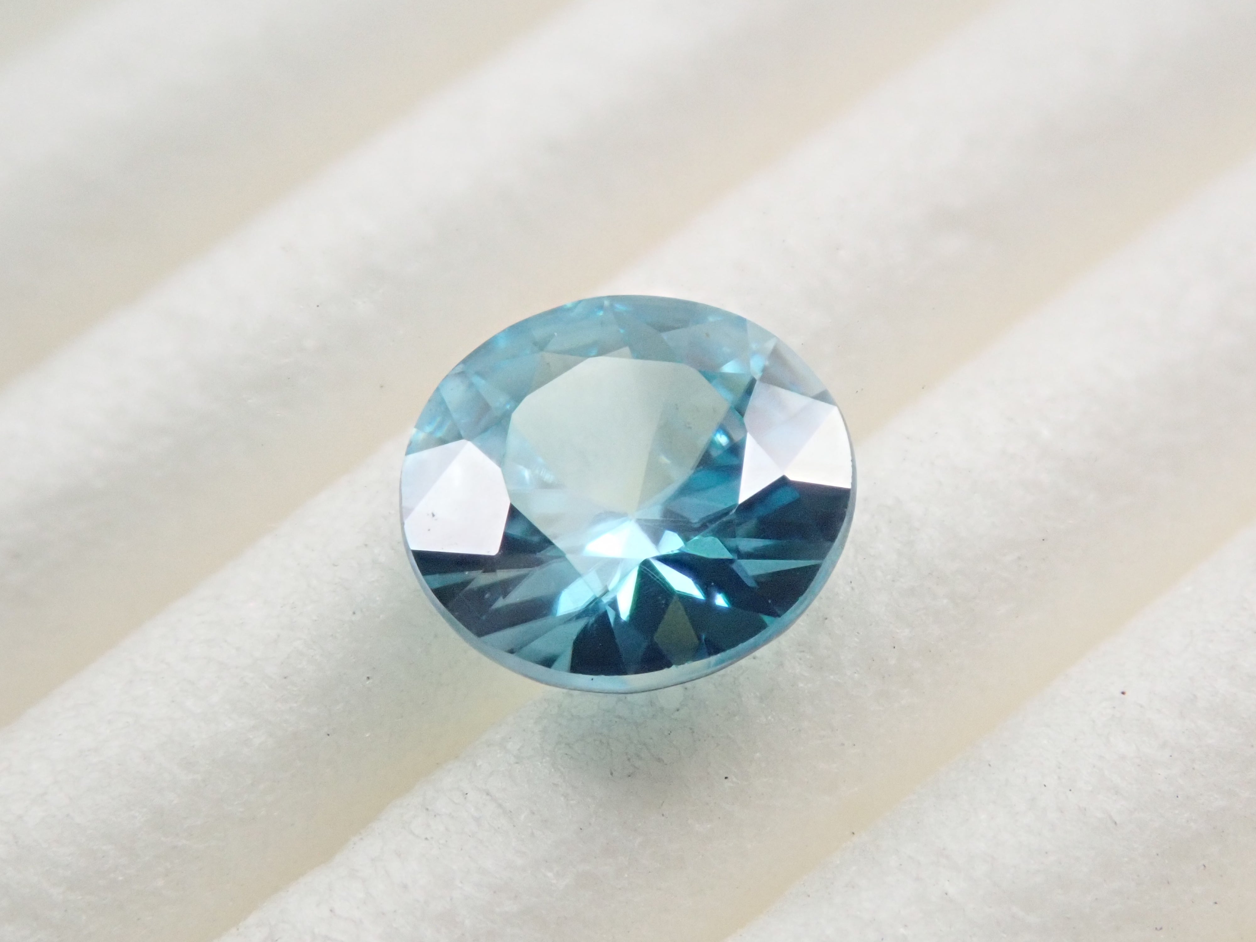 Cambodian blue zircon 5.9mm/0.910ct loose