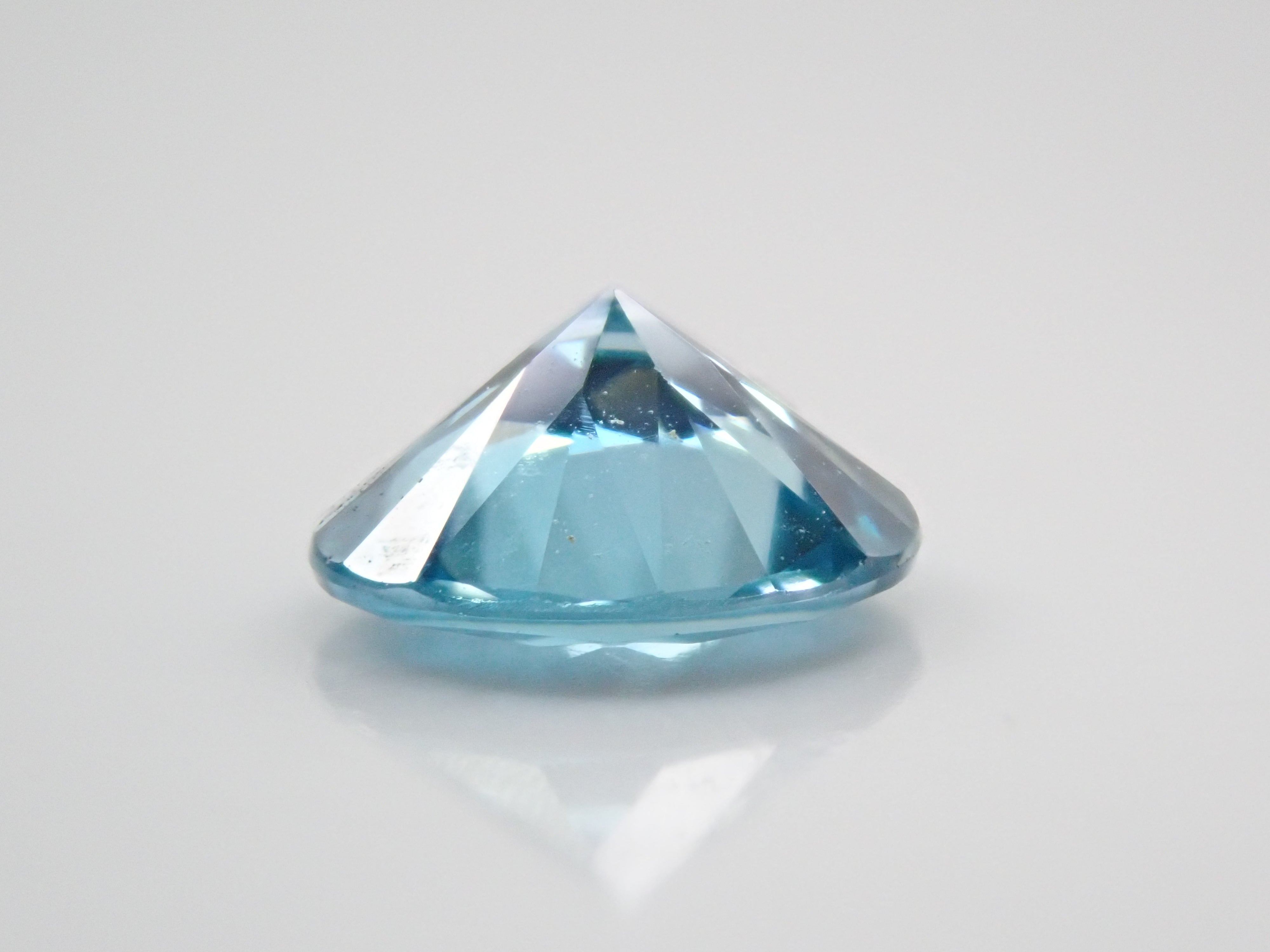 Cambodian blue zircon 5.9mm/0.910ct loose