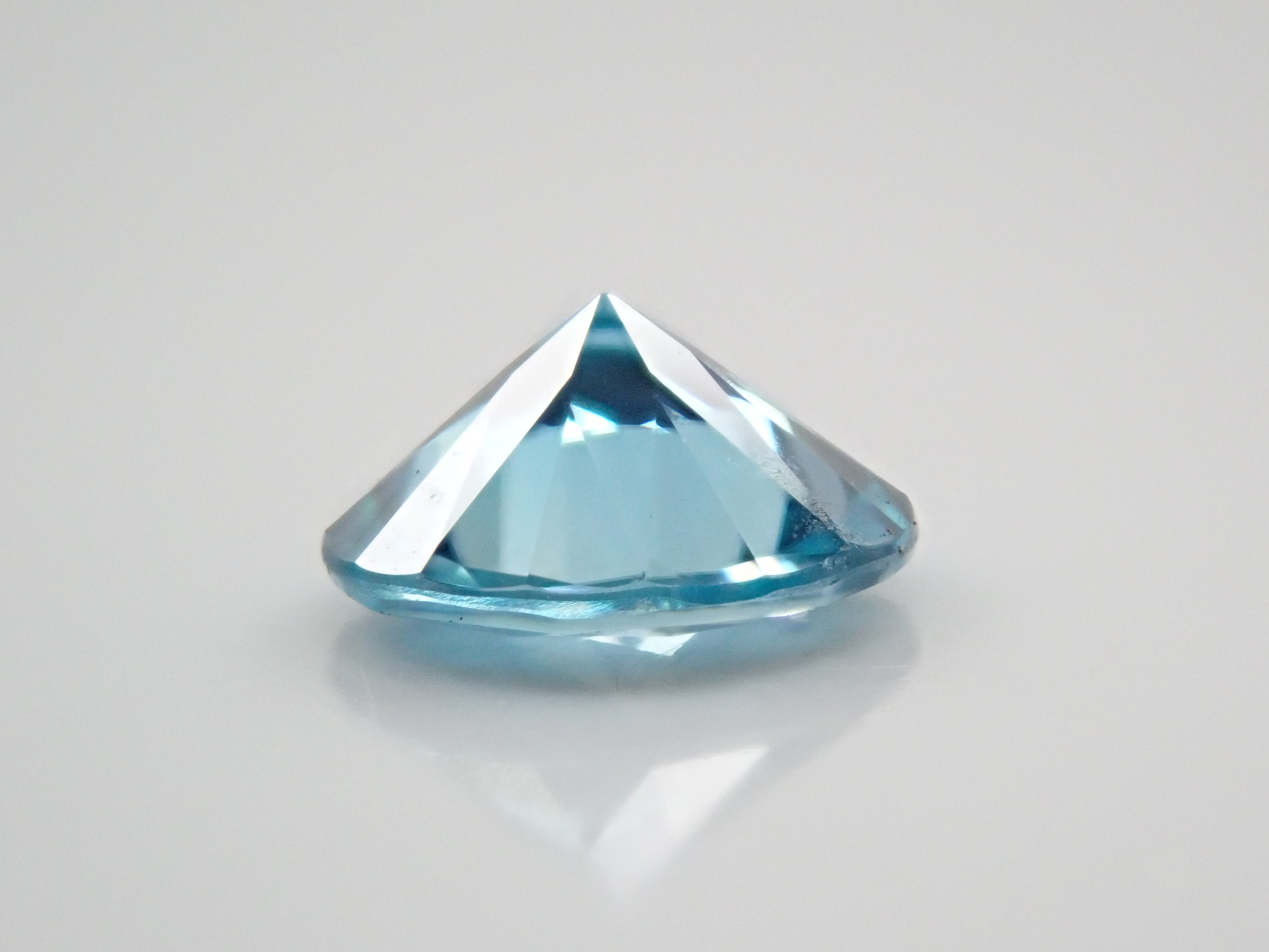 Cambodian blue zircon 5.9mm/0.910ct loose