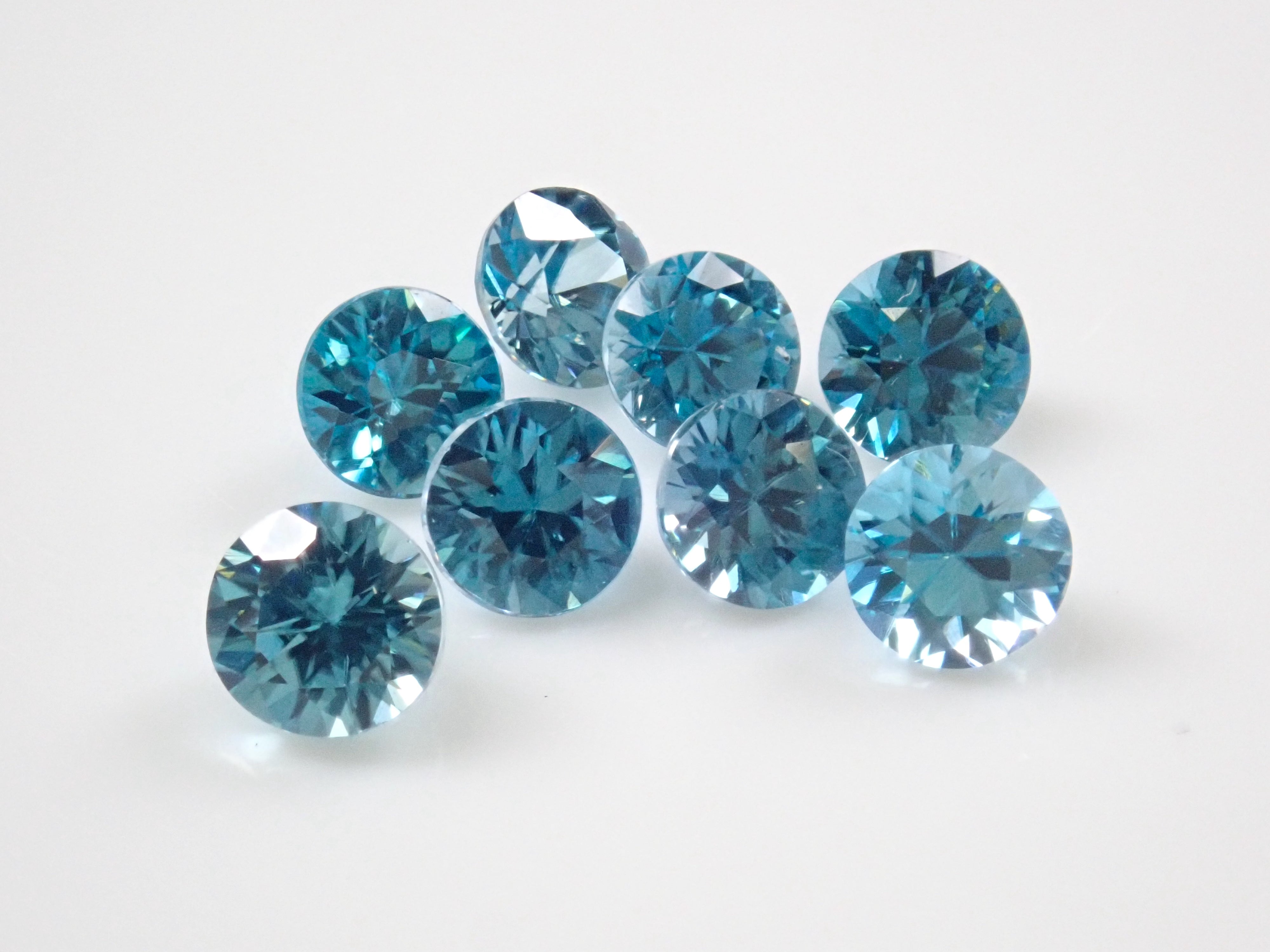 1 stone Rattanakiri blue zircon from Cambodia (3.6-3.9mm)《Multiple purchase discount available》