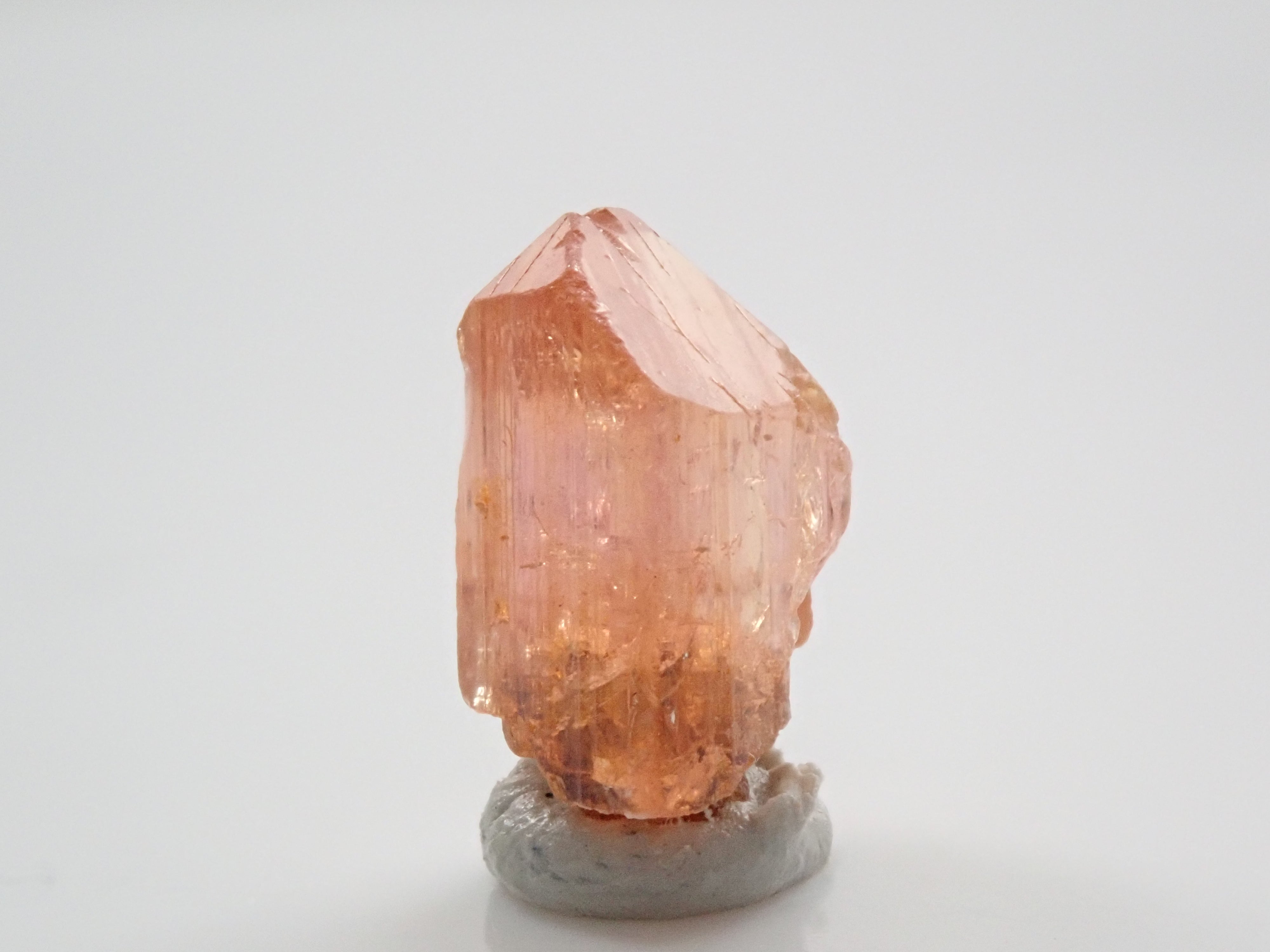 【12547809更新】インペリアルトパーズ 3.516ct原石