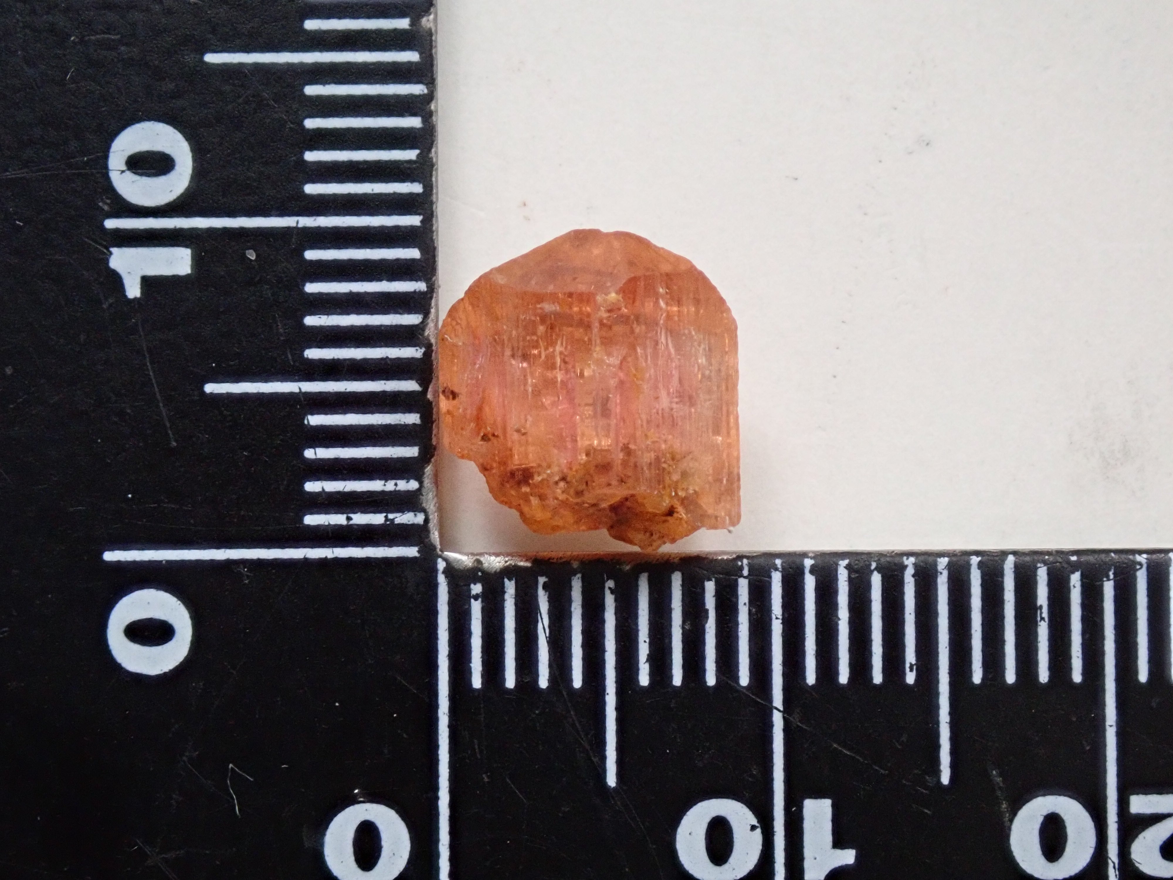 【12547809更新】インペリアルトパーズ 3.516ct原石