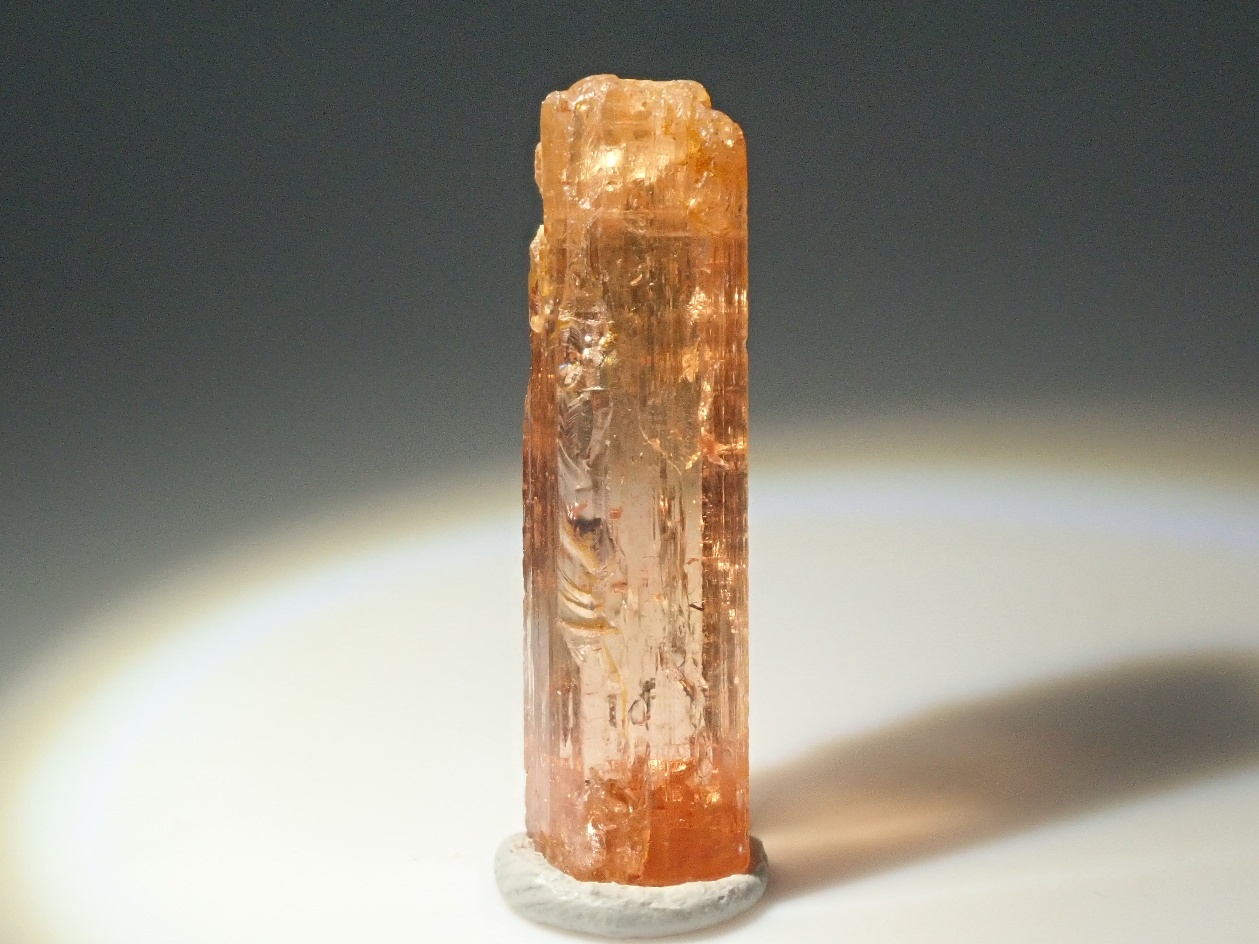 【12547810更新】インペリアルトパーズ 5.667ct原石