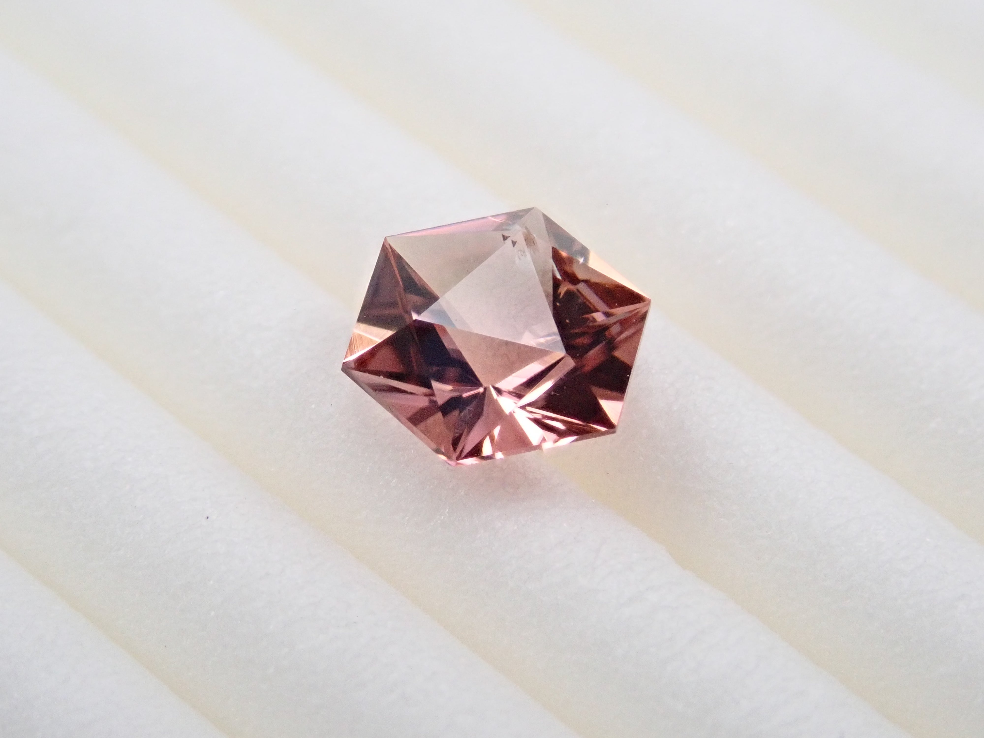 【12547839掲載】ピンクトルマリン 0.541ctルース